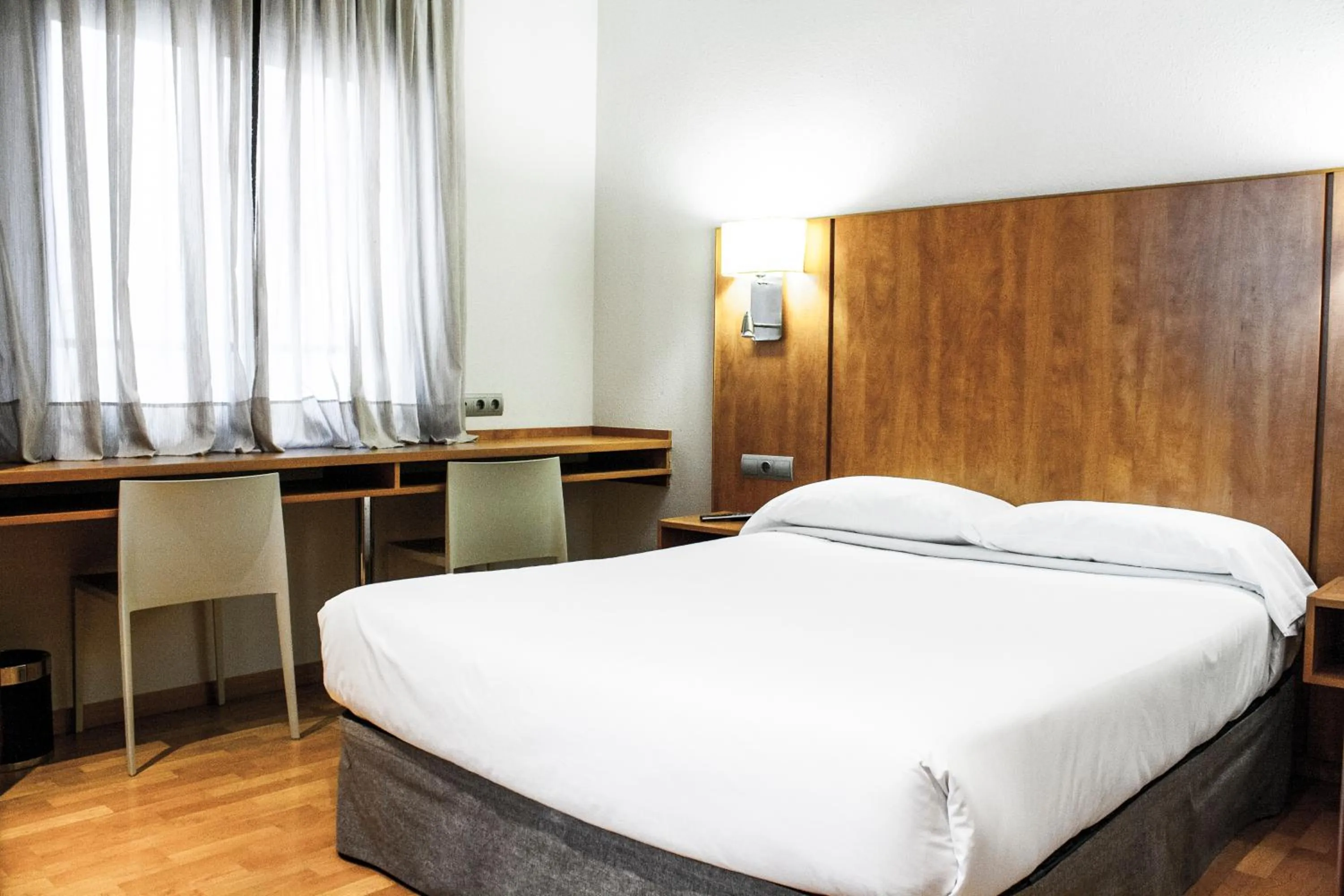 Photo of the whole room, Bed in Hotel Avenida