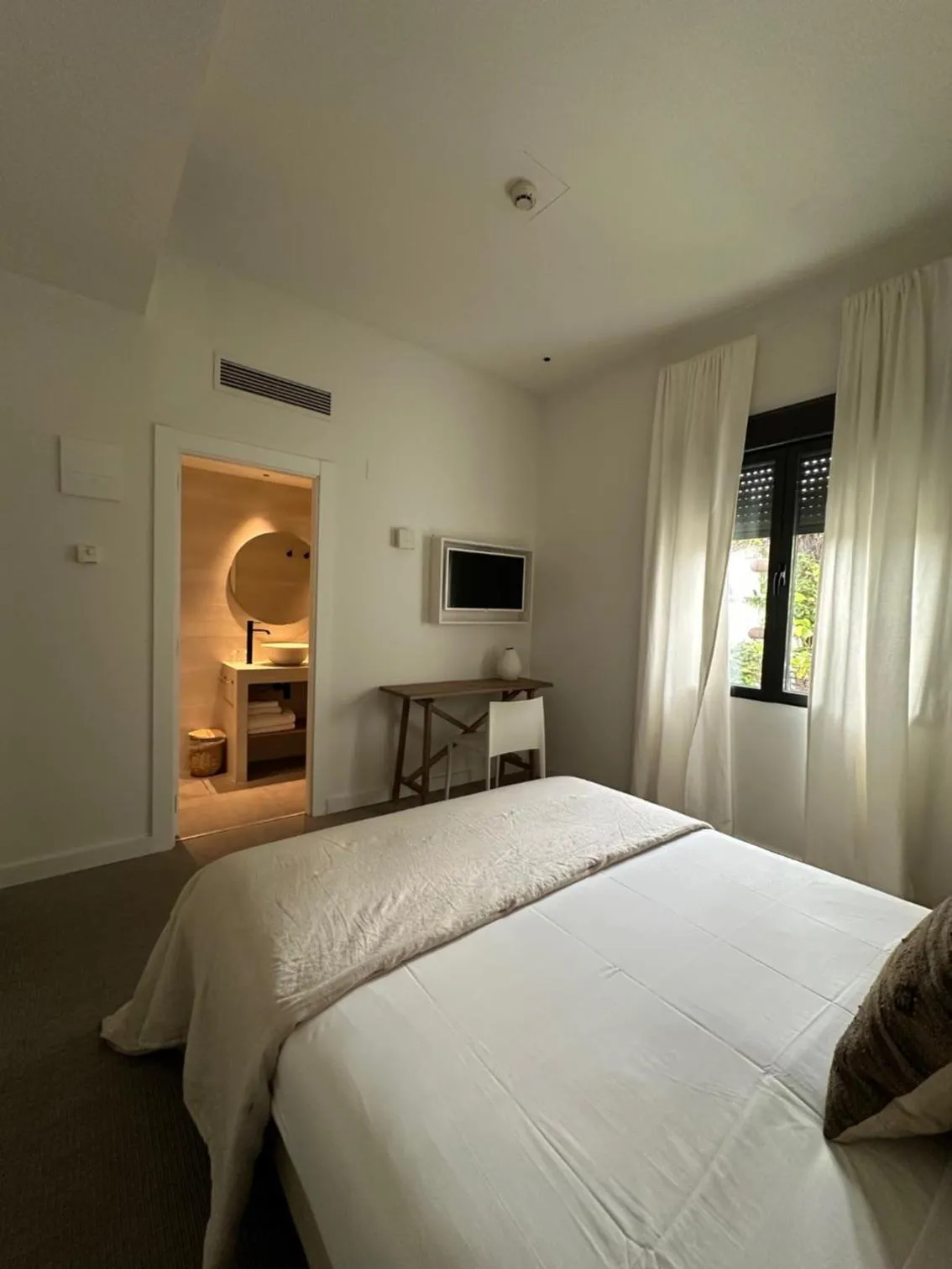 Bed in Hotel Avenida