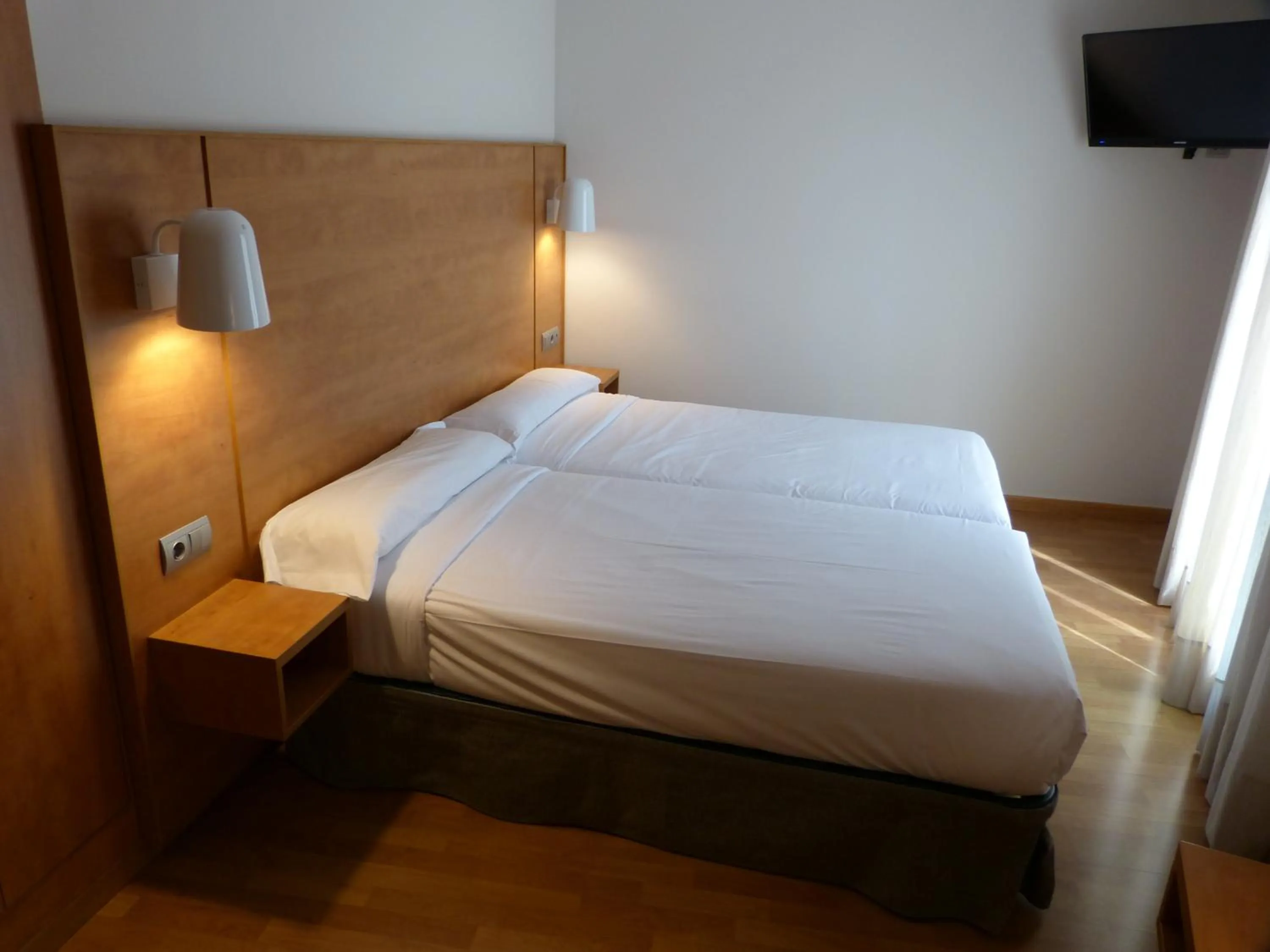 Bed in Hotel Avenida