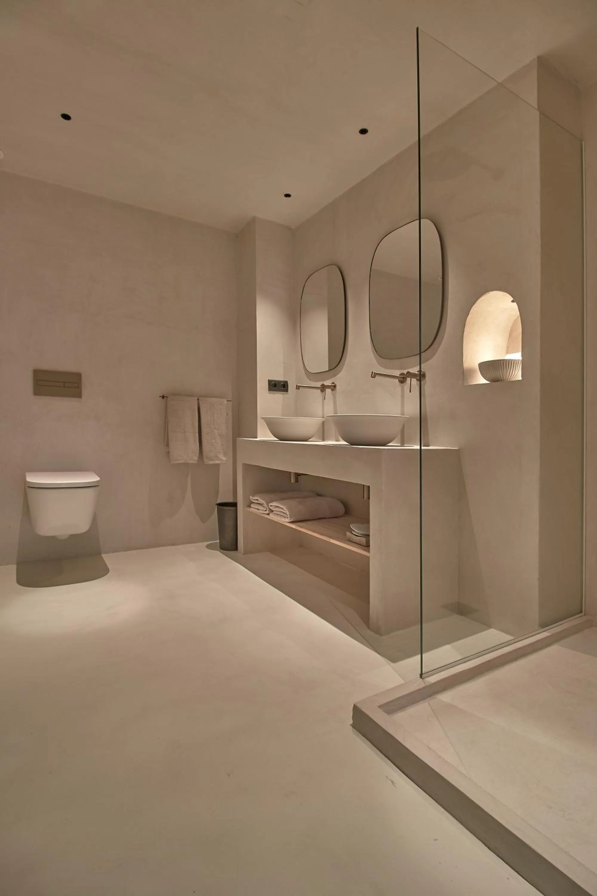 Toilet in Hotel Avenida