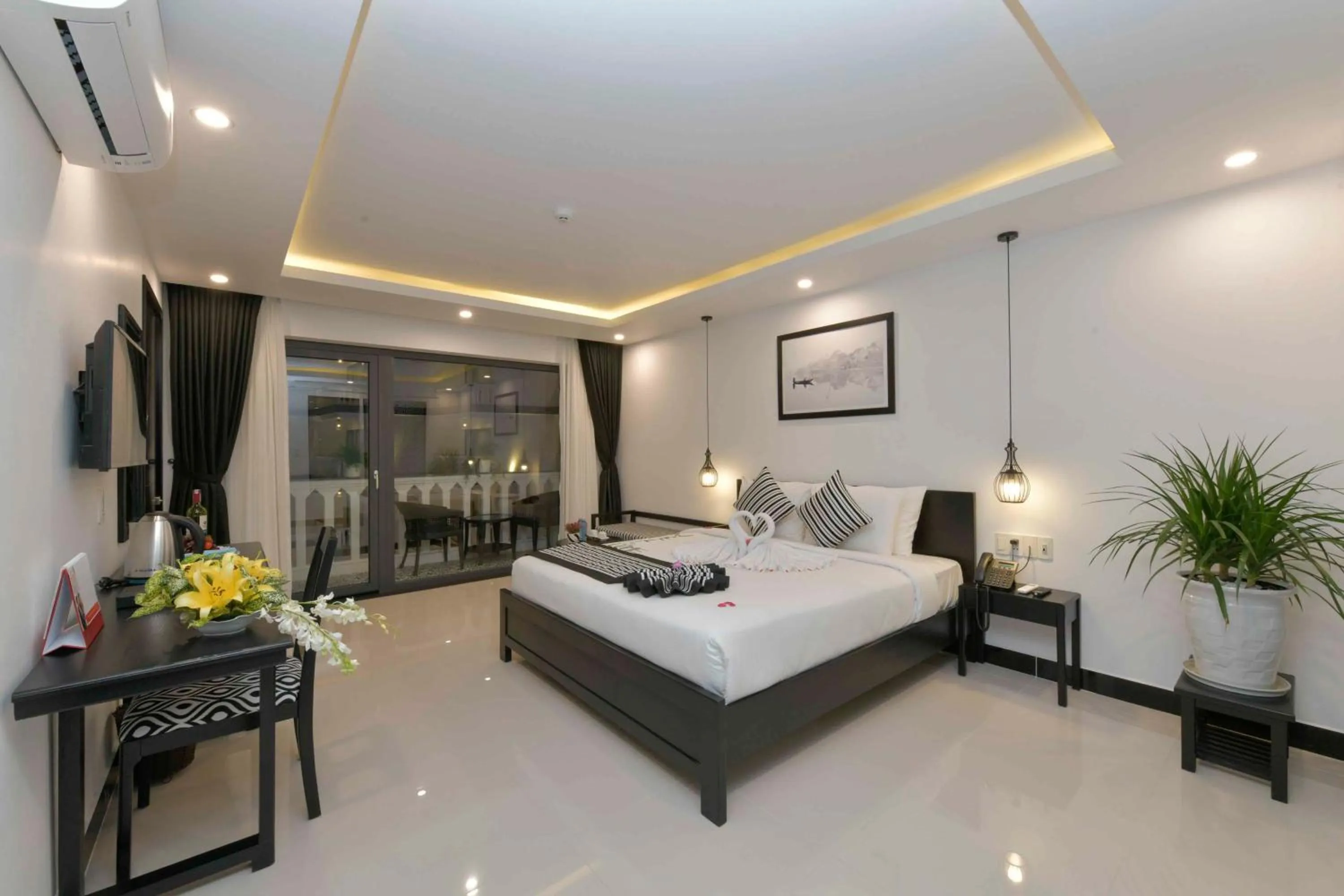 Bed in Gem Riverside Hotel Hoi An