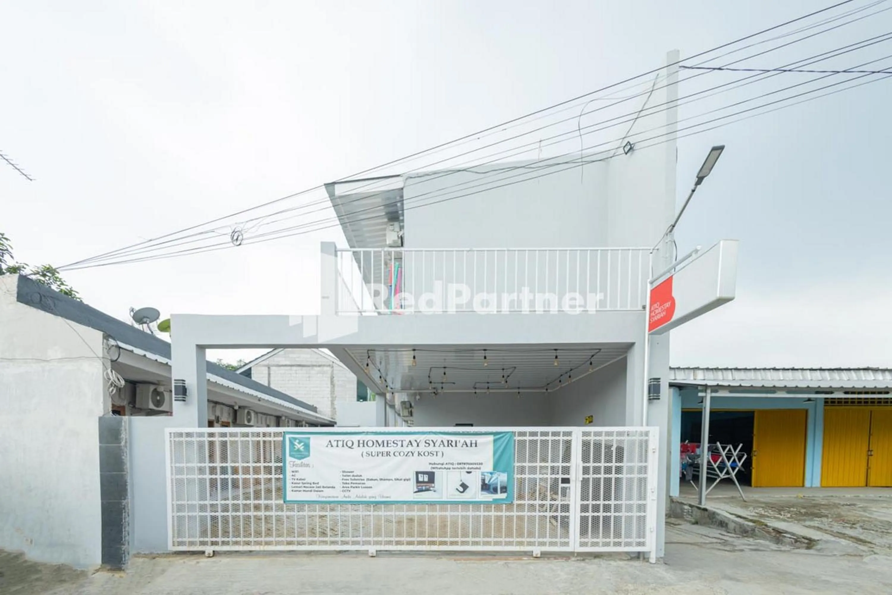 Property building in Atiq Homestay Syariah Mitra RedDoorz