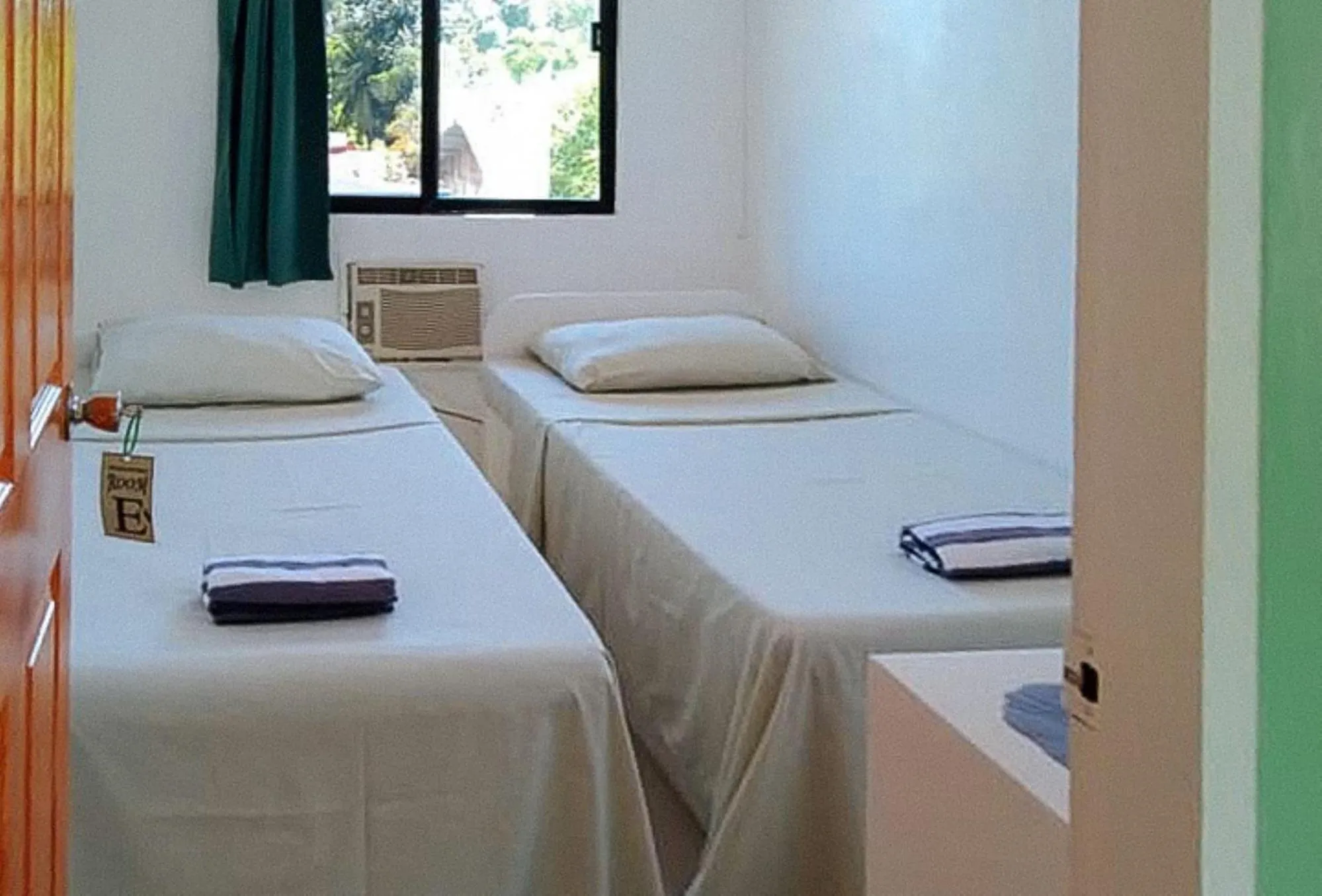 Bed in Sinoben Apartments by RedDoorz