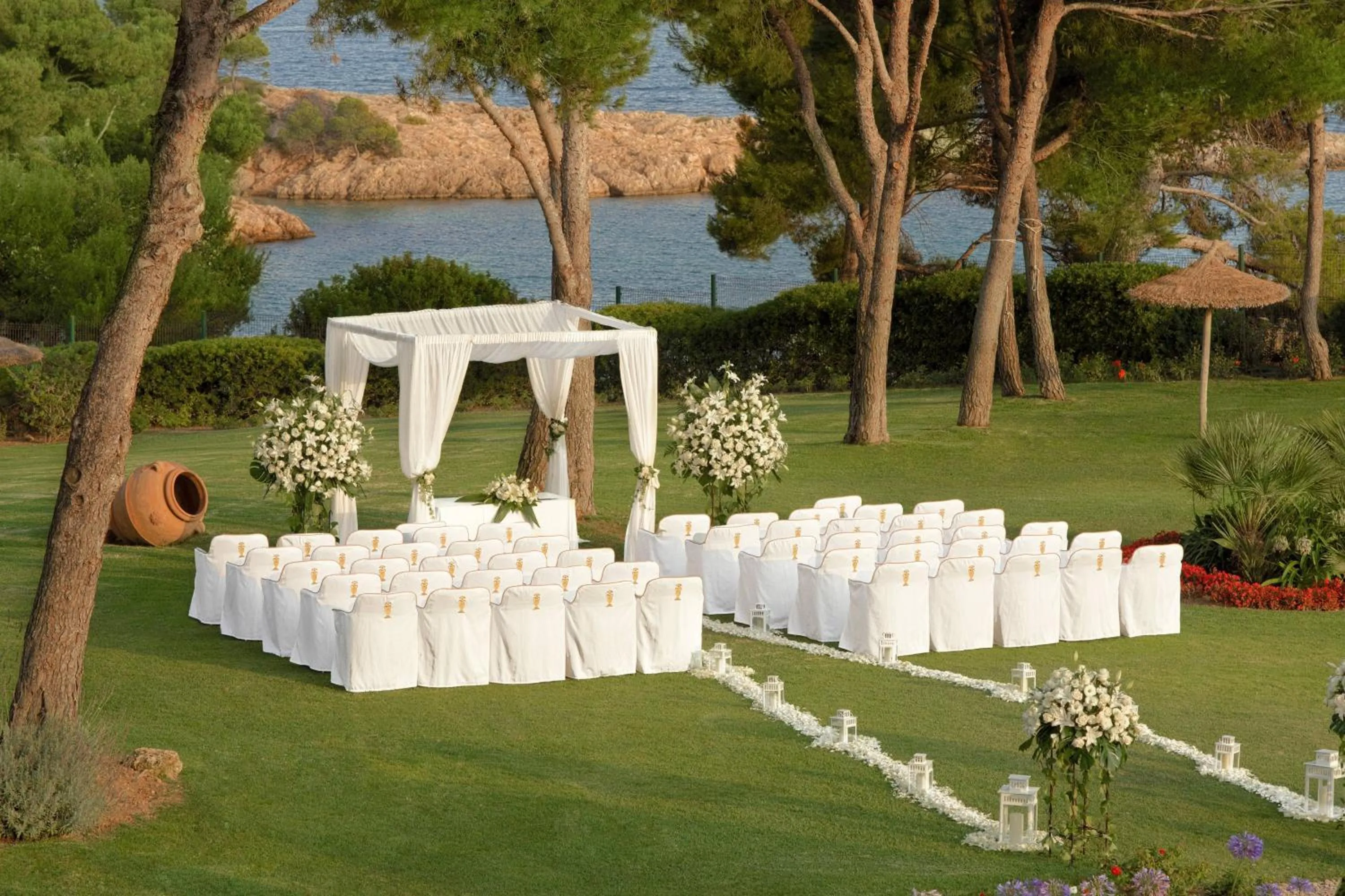 Banquet/Function facilities in The St. Regis Mardavall Mallorca Resort