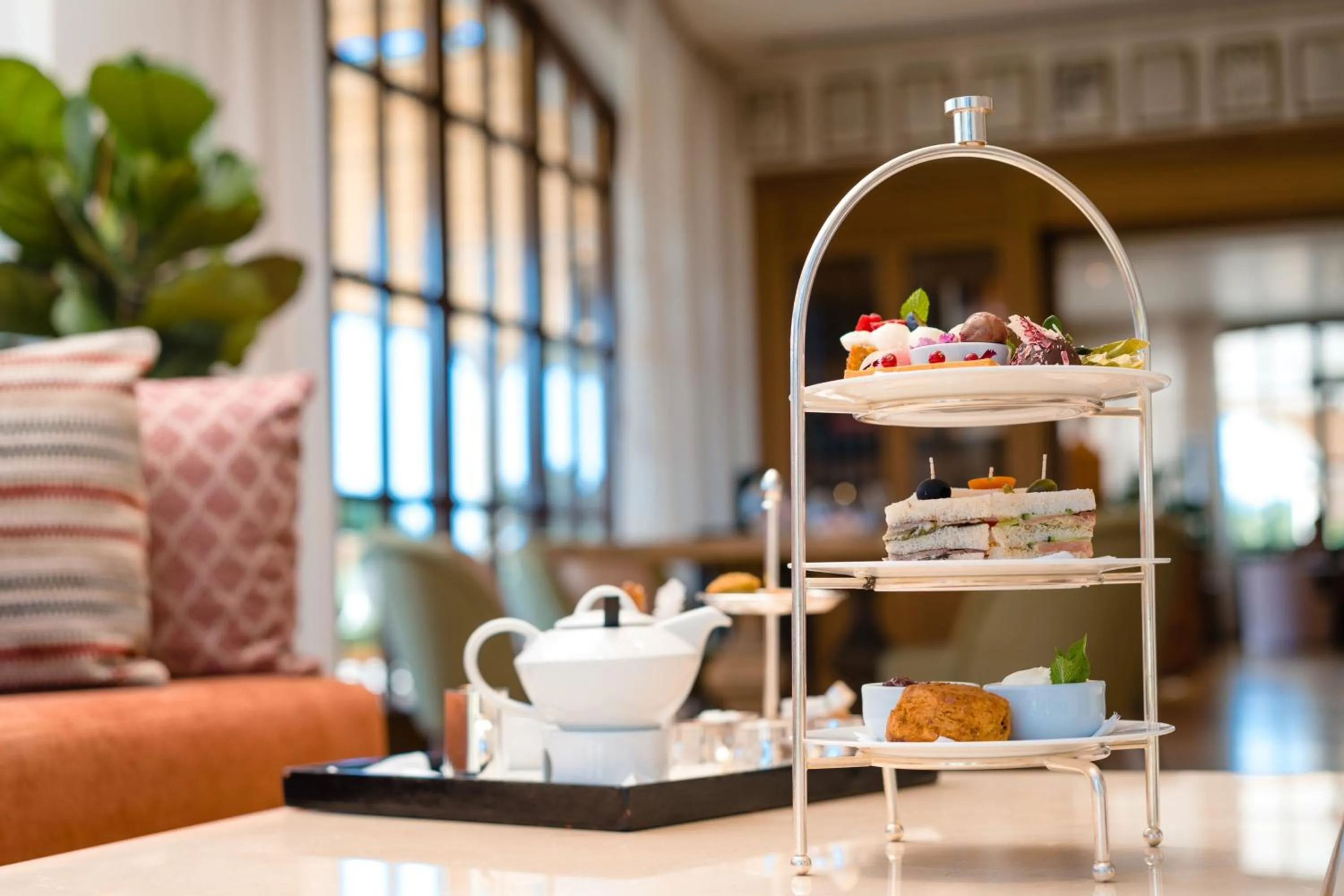 Restaurant/places to eat in The St. Regis Mardavall Mallorca Resort