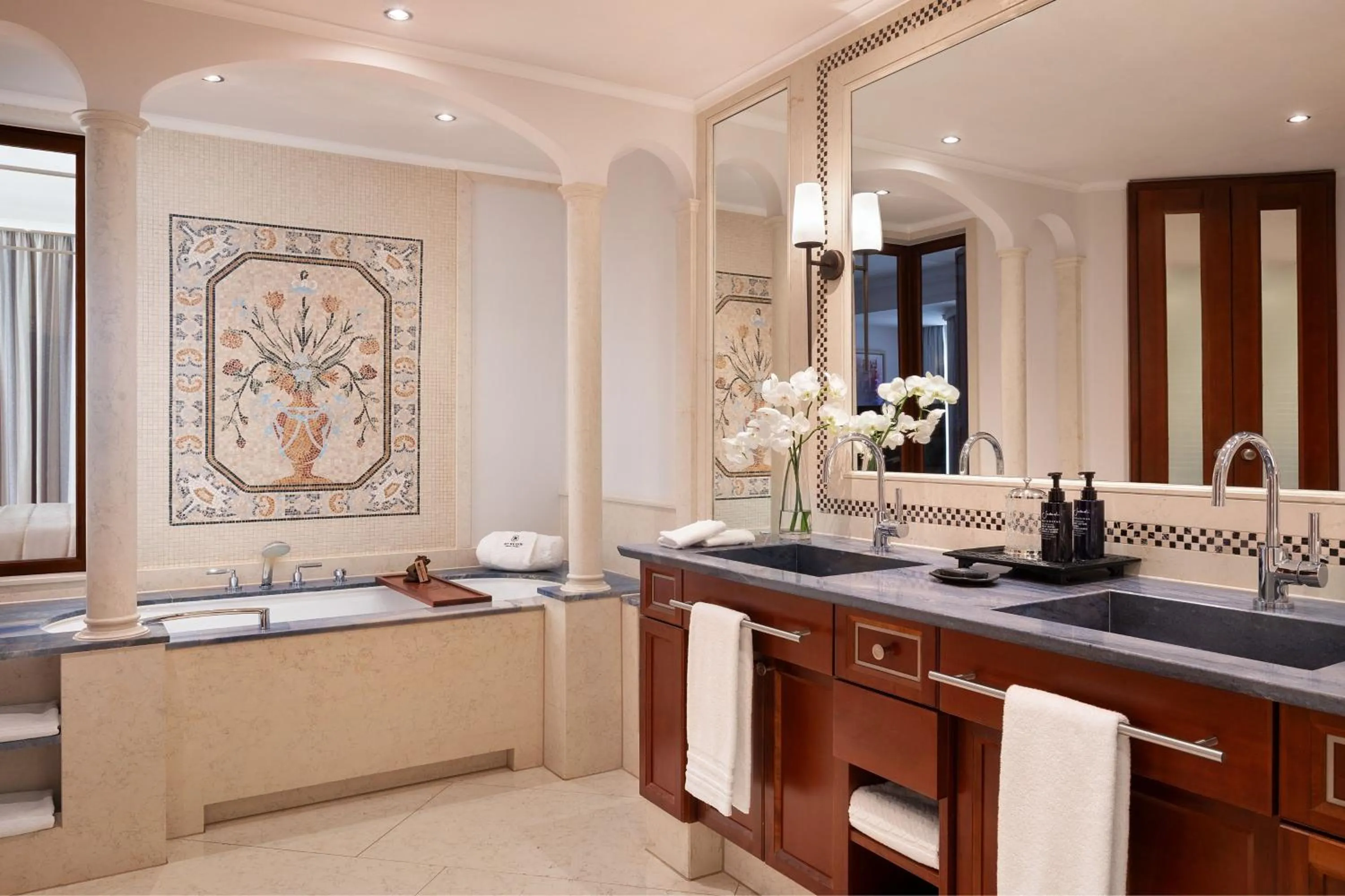 Bathroom in The St. Regis Mardavall Mallorca Resort