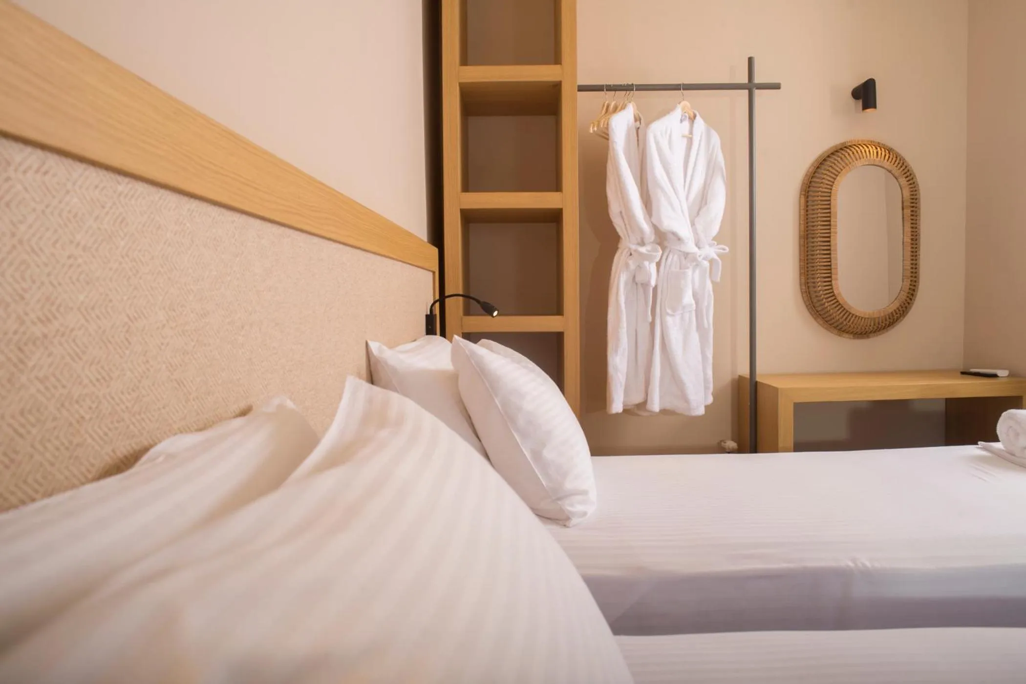 Bedroom, Bed in Elaia Grove