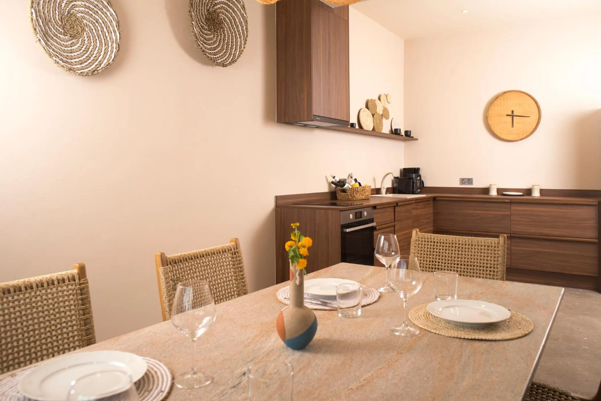 Dining area in Elaia Grove