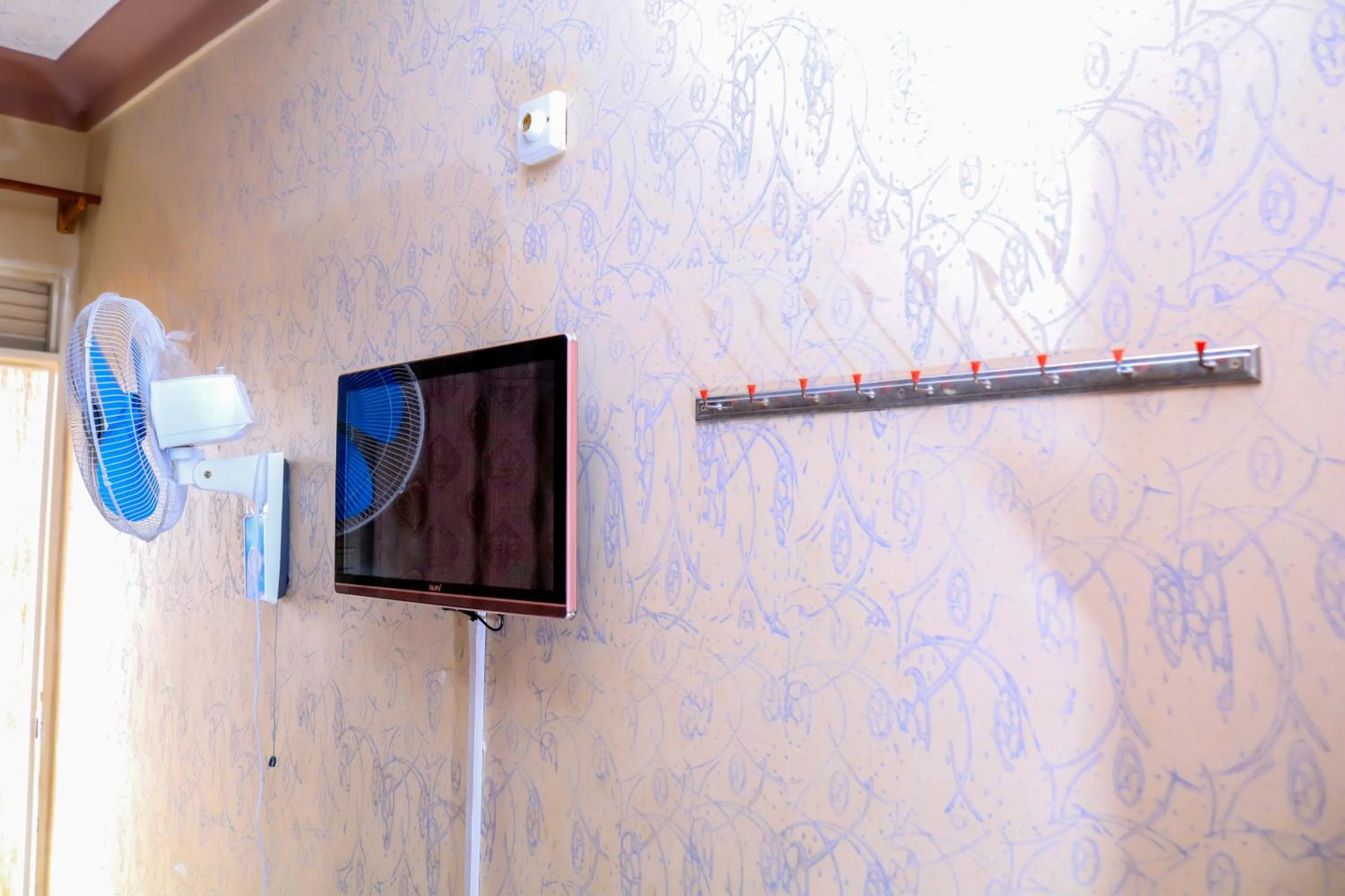 TV and multimedia in Precise Motel