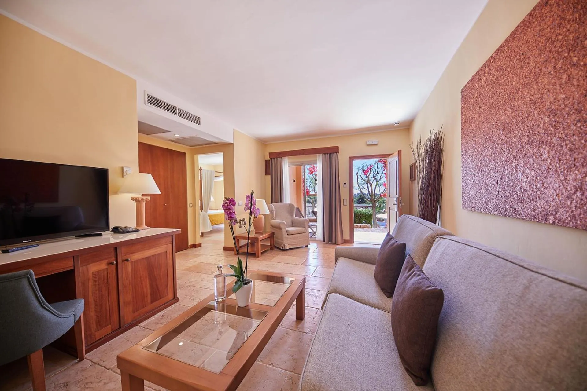 TV and multimedia in Pula Suites Boutique Resort