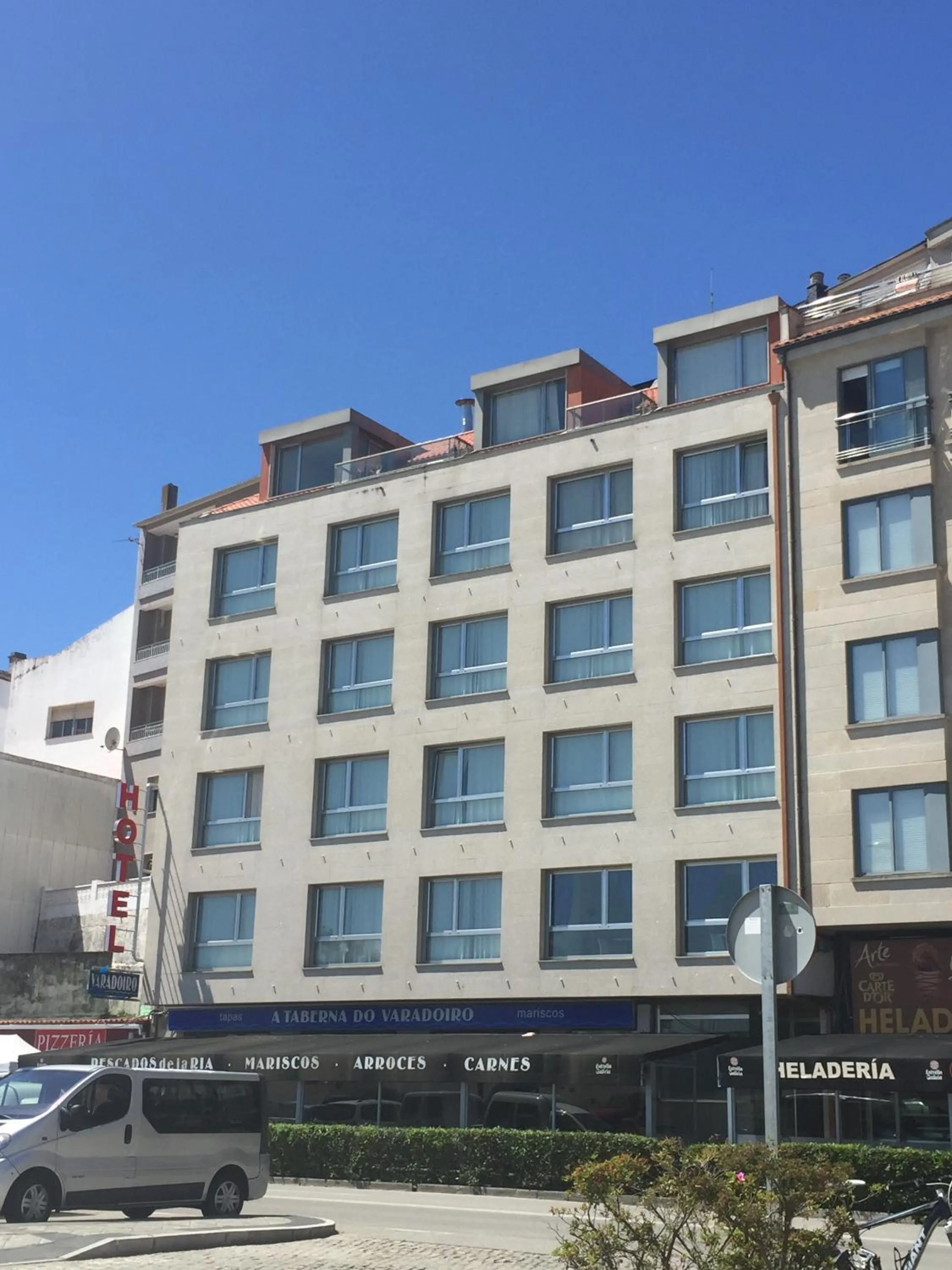 Facade/entrance in Hotel Varadoiro
