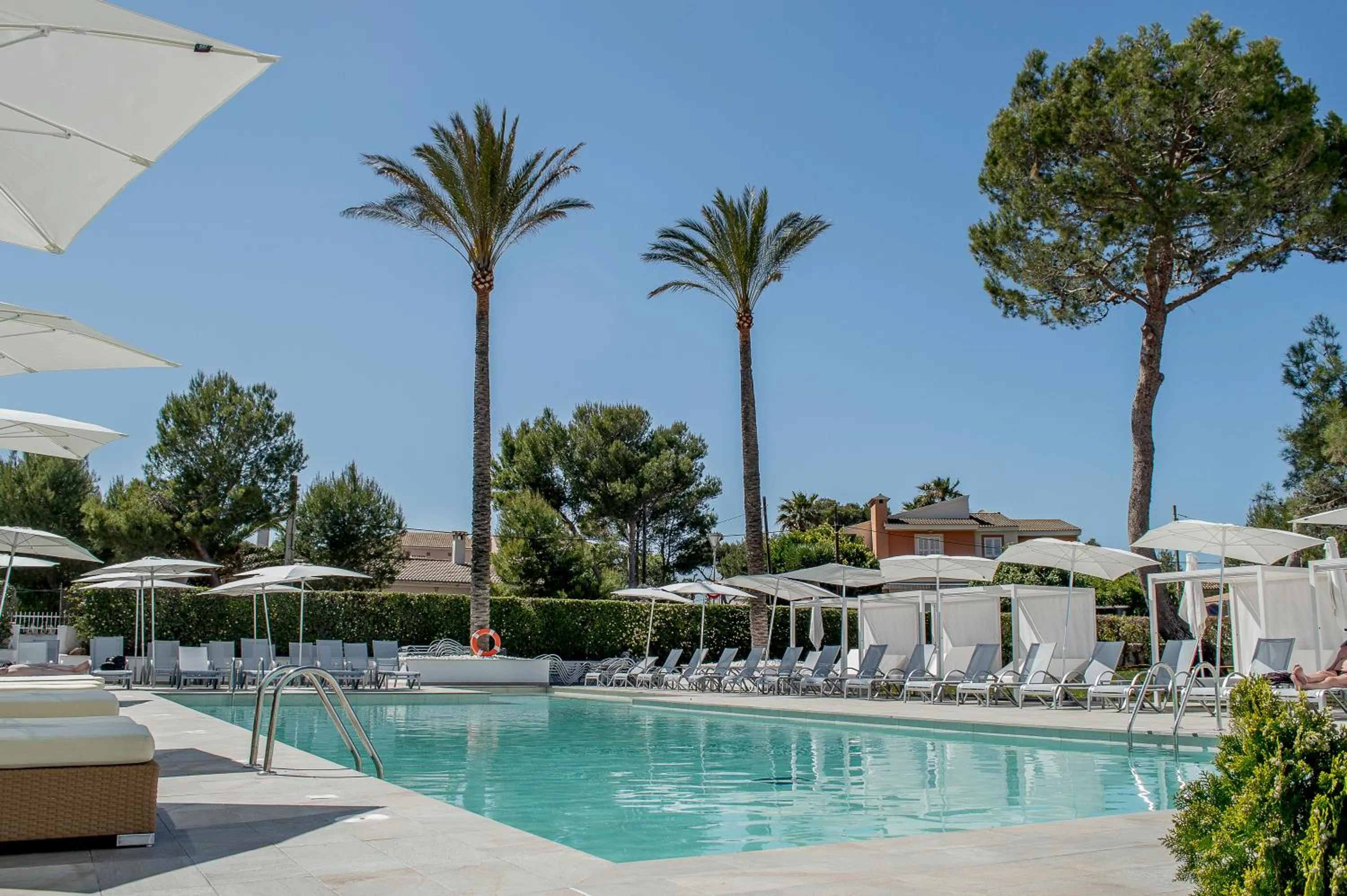 Swimming pool in BQ Sarah -Adults Only