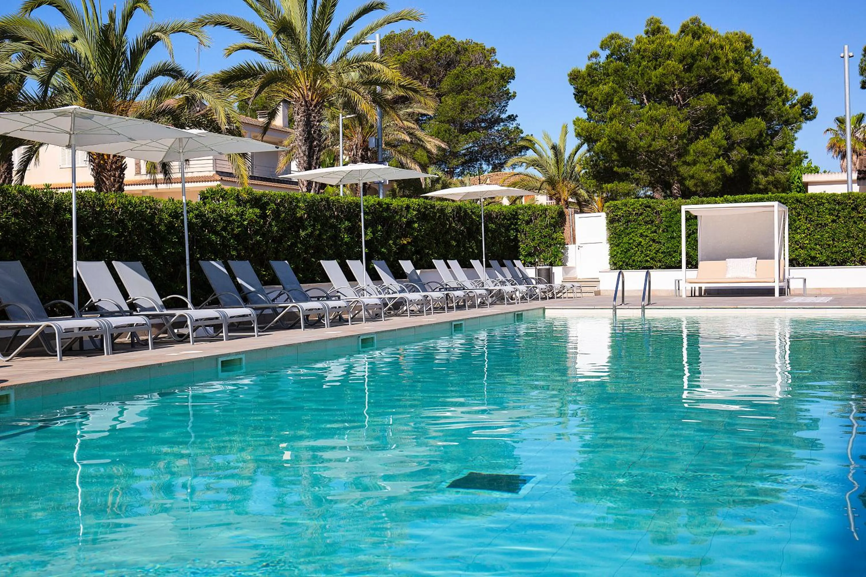 Swimming pool in BQ Sarah -Adults Only