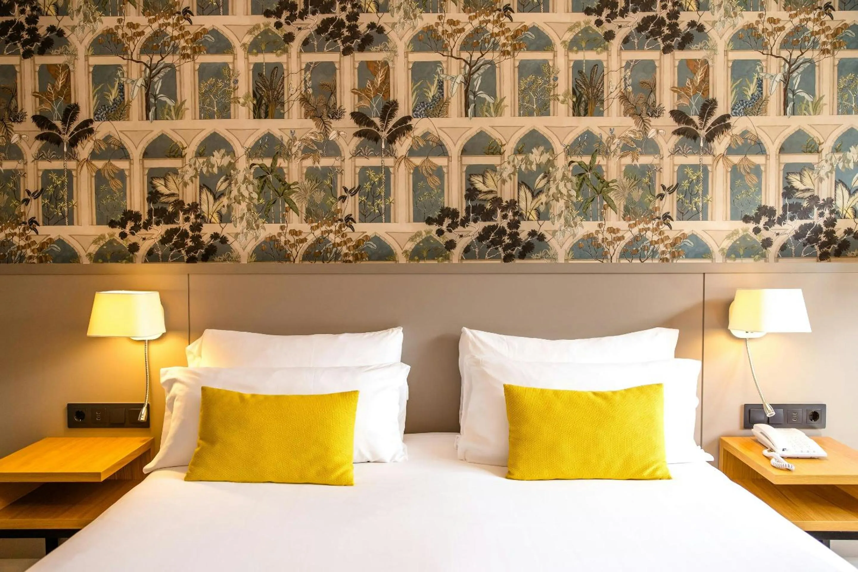 Photo of the whole room, Bed in Motel One Madrid-Plaza de España