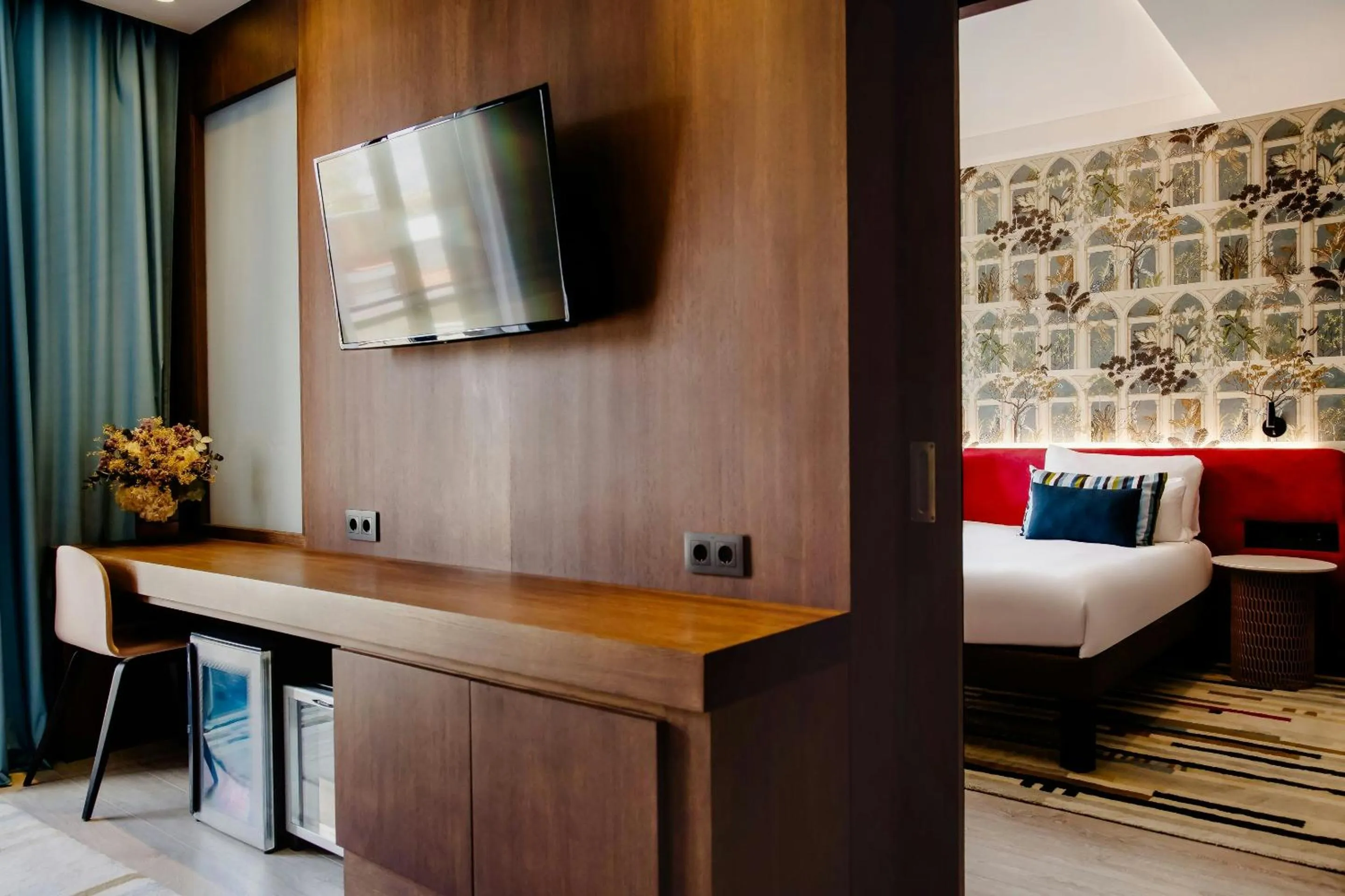 Photo of the whole room, Bed in Motel One Madrid-Plaza de España