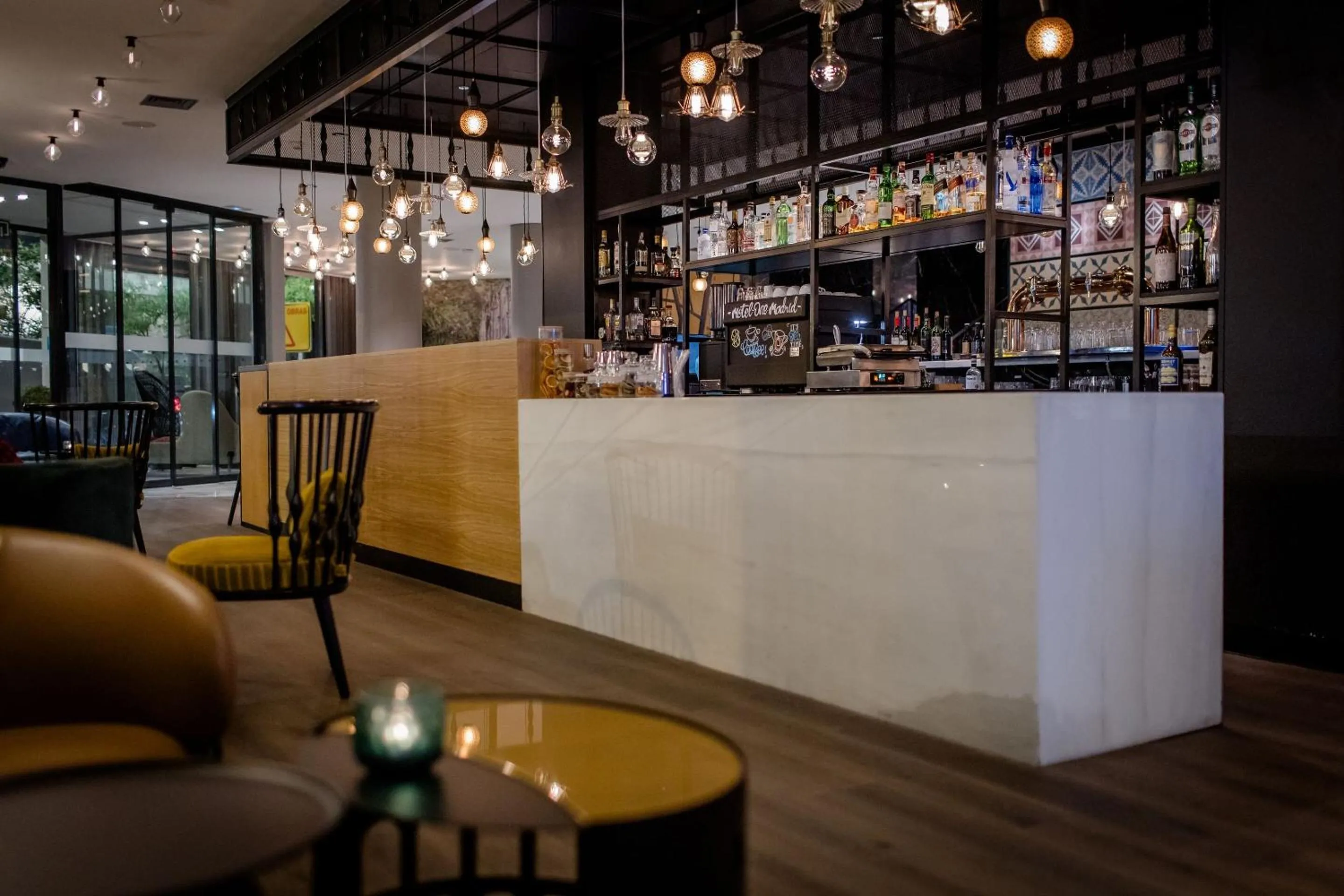 Lounge or bar in Motel One Madrid-Plaza de España