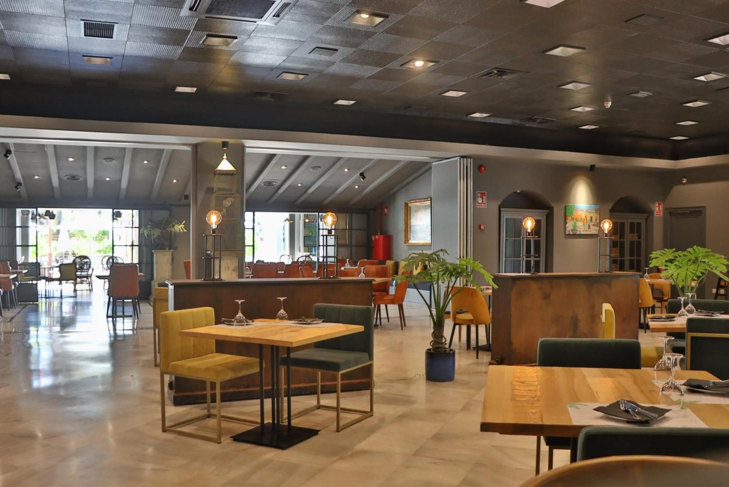 Restaurant/places to eat in Hotel Jerez & Spa