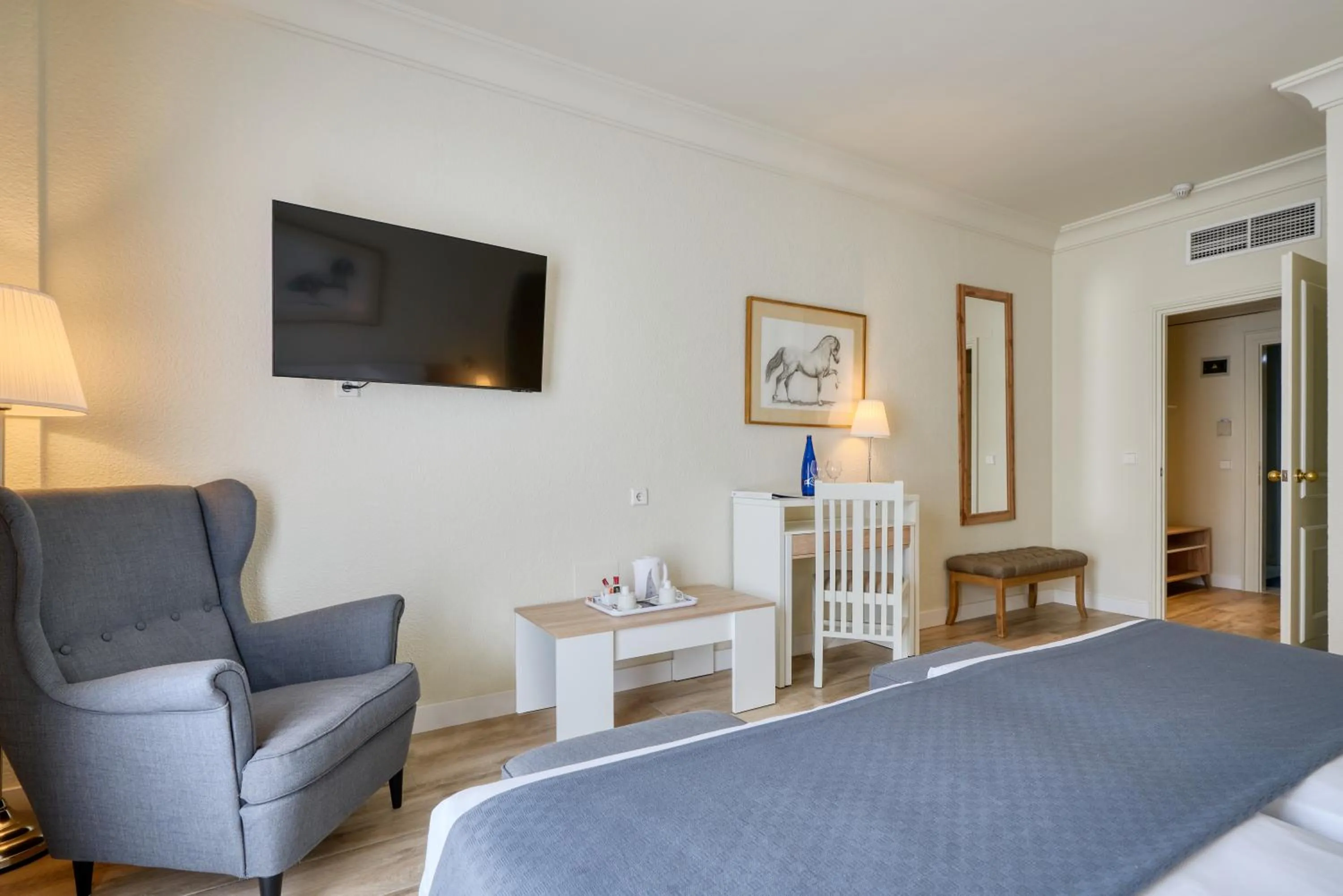 Photo of the whole room in Hotel Jerez & Spa