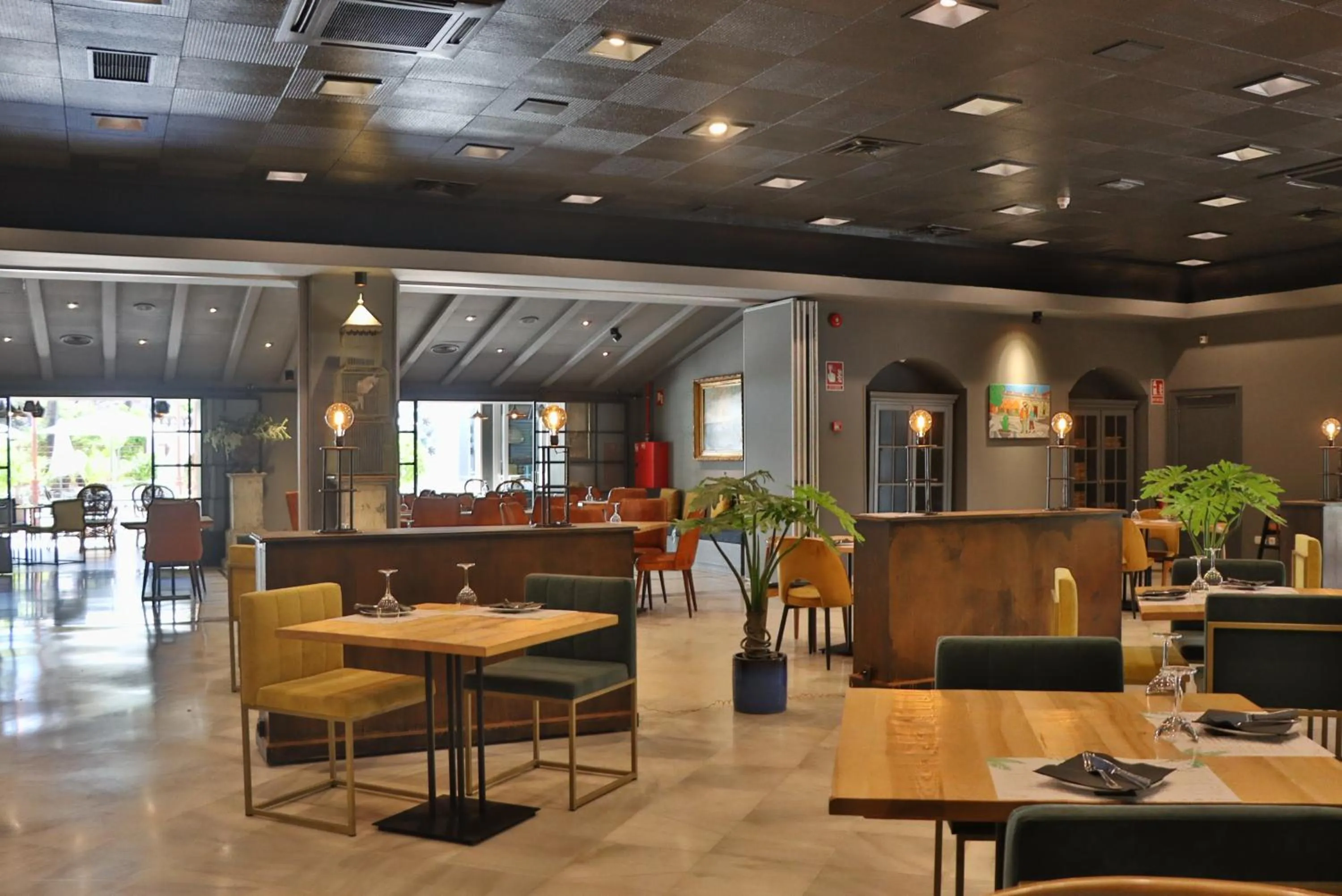 Restaurant/places to eat in Hotel Jerez & Spa