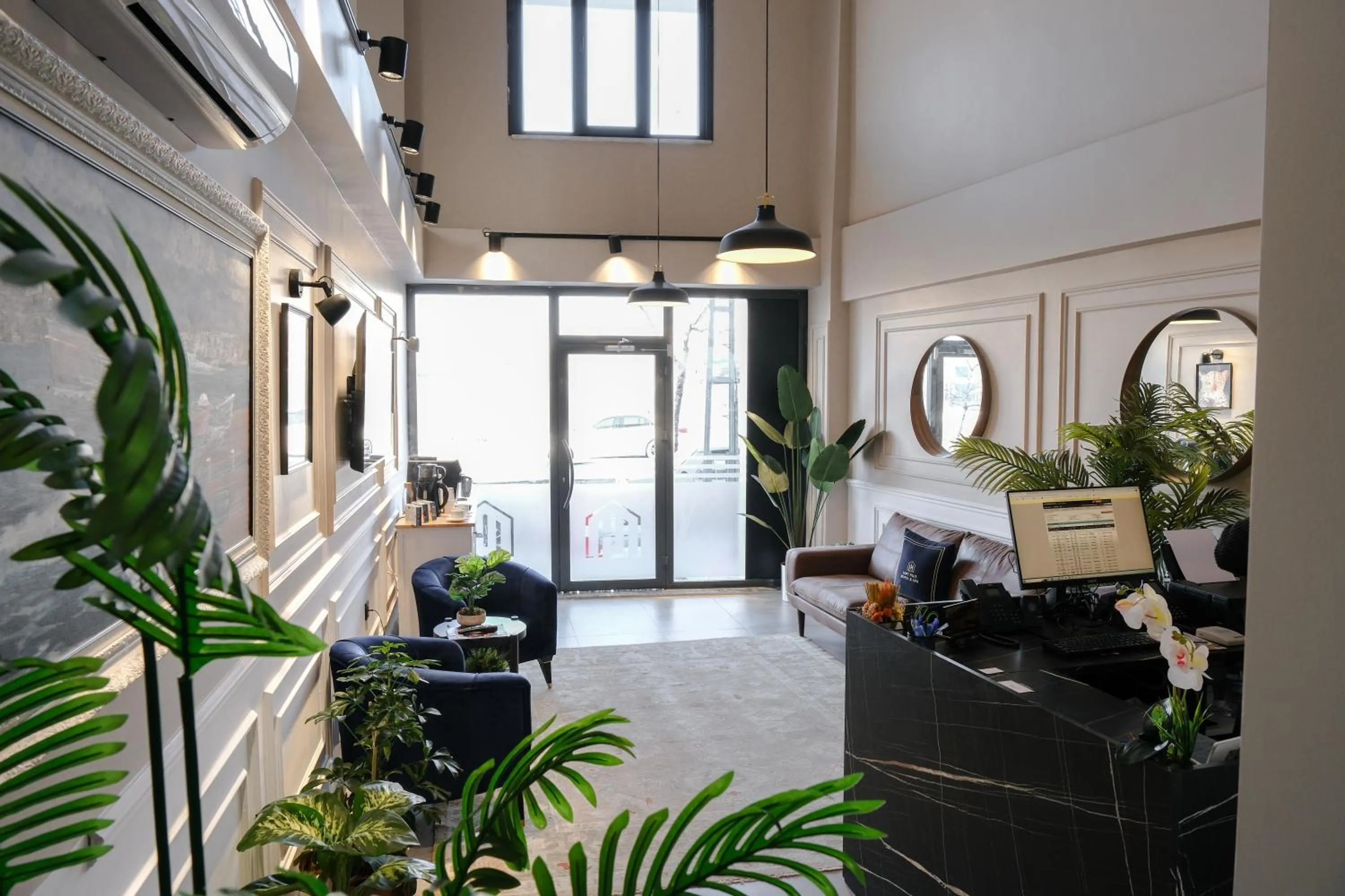 On-site shops in Loft Plus Hotel's