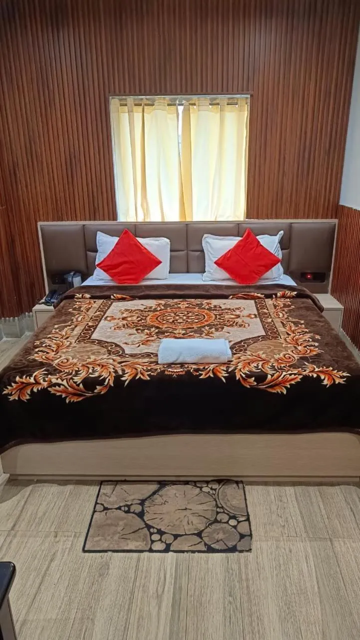 Bedroom, Bed in Hotel Blue Lemon