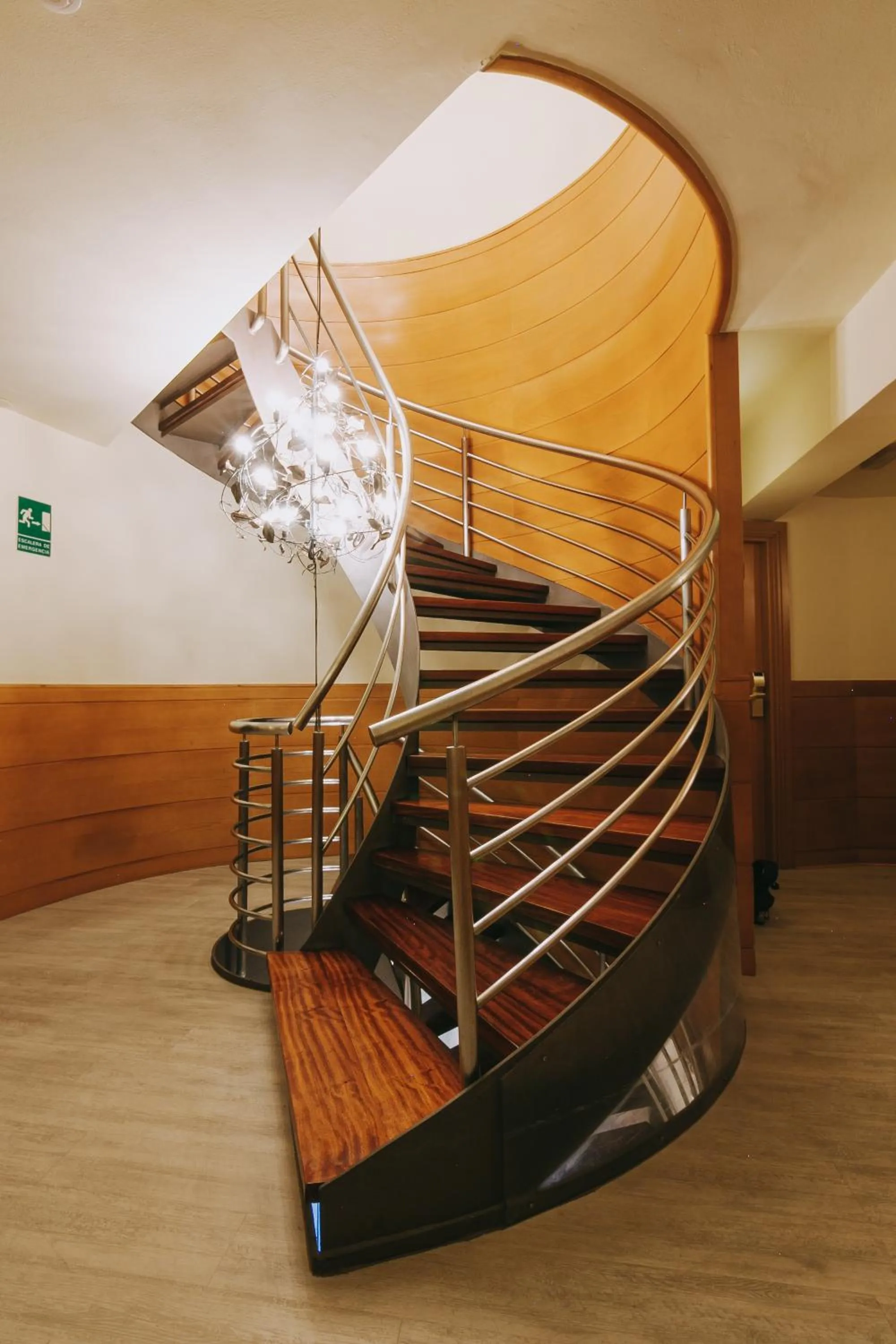 Property building in Hotel Zaragoza Plaza