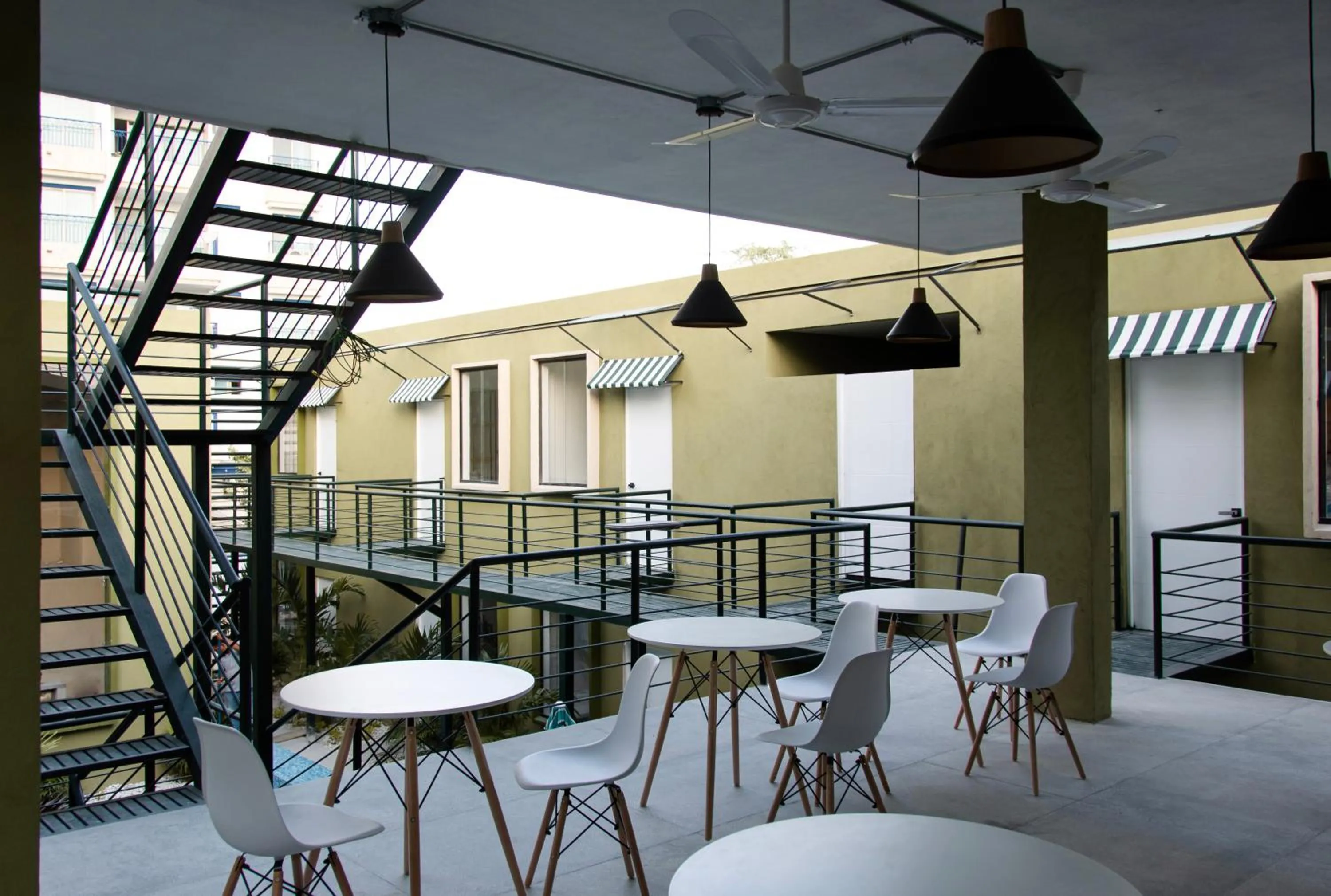 Balcony/Terrace in OASIS TROPICAL HOTEL