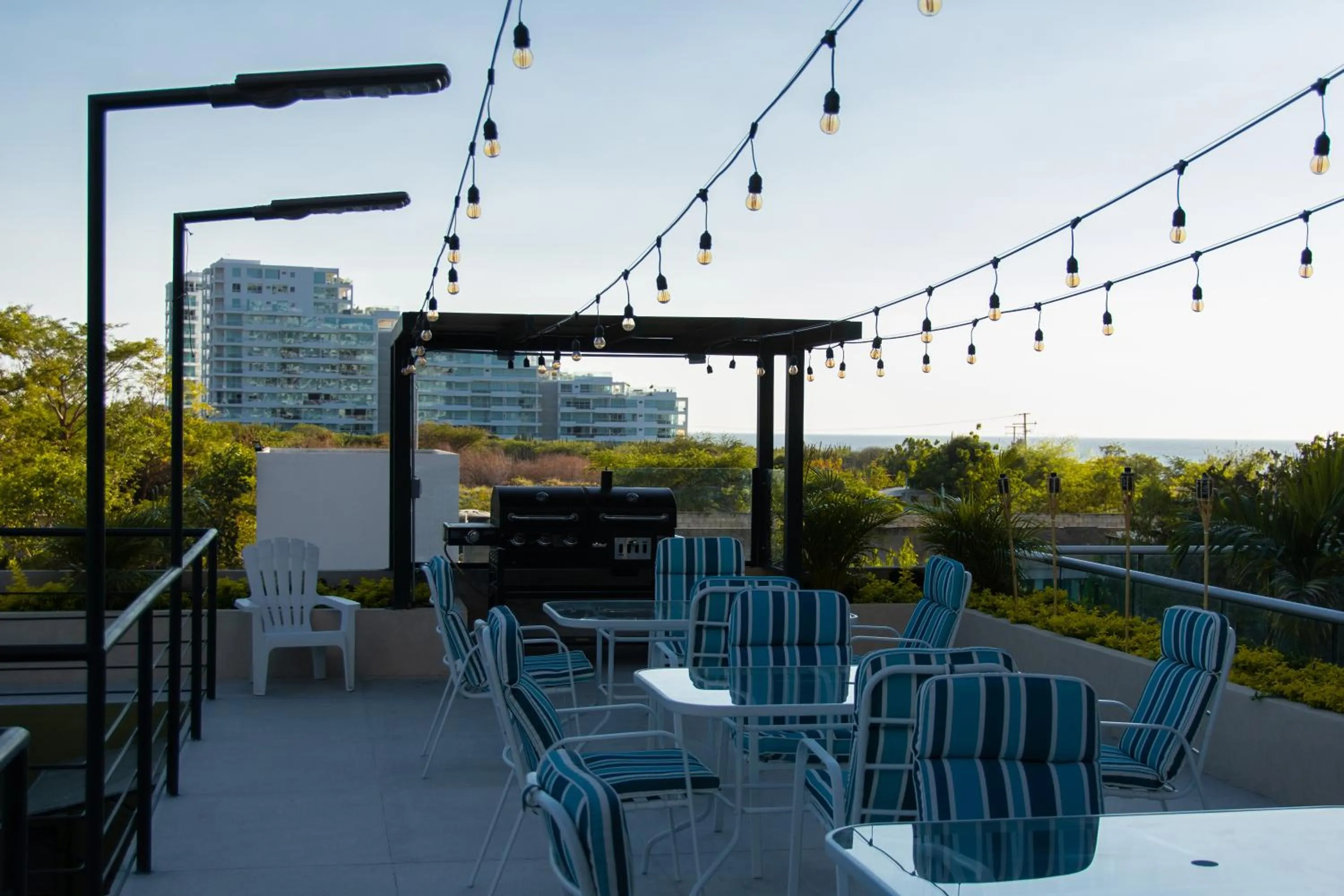 Balcony/Terrace in OASIS TROPICAL HOTEL
