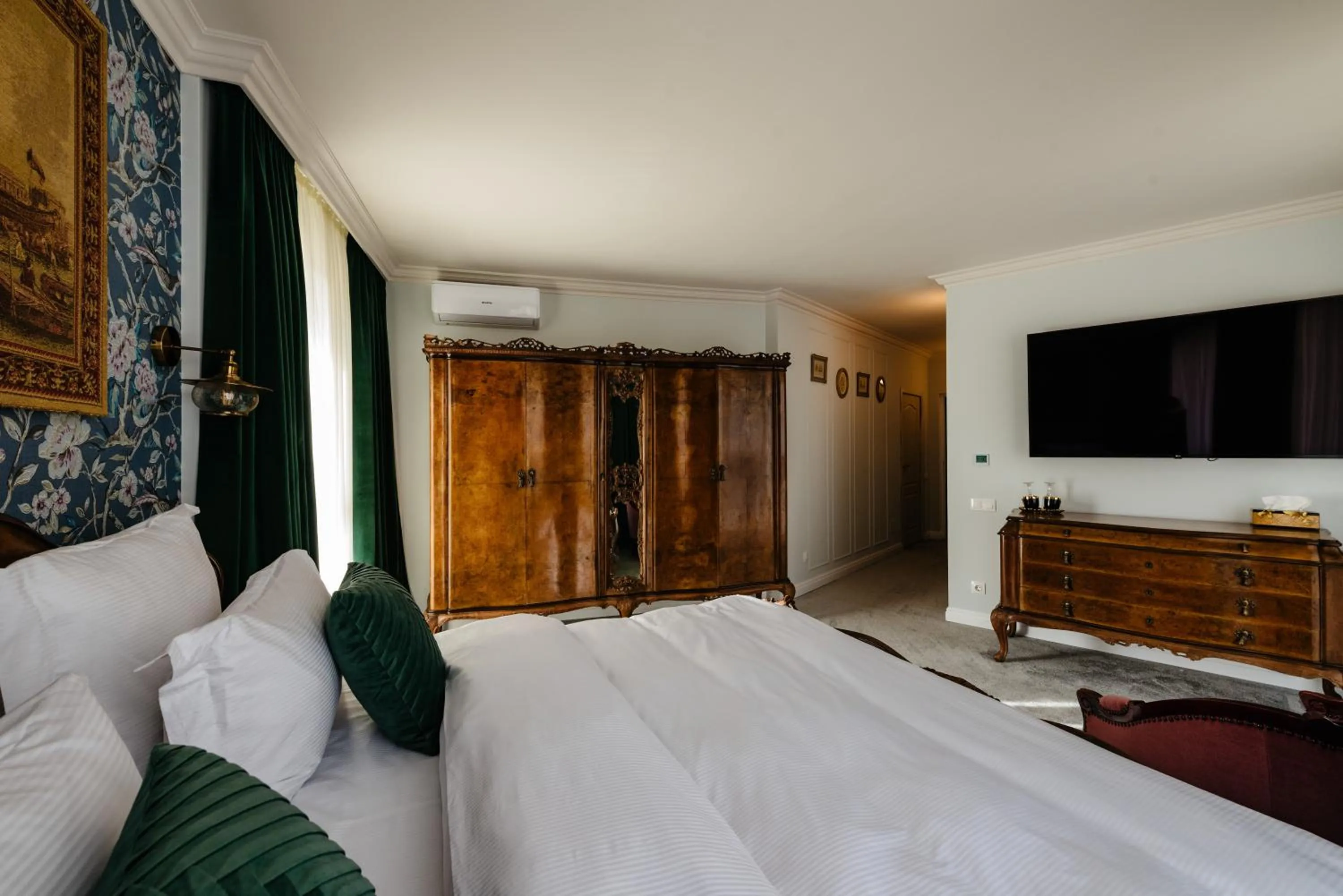 Bedroom, Bed in Ateneea Luxury Rooms