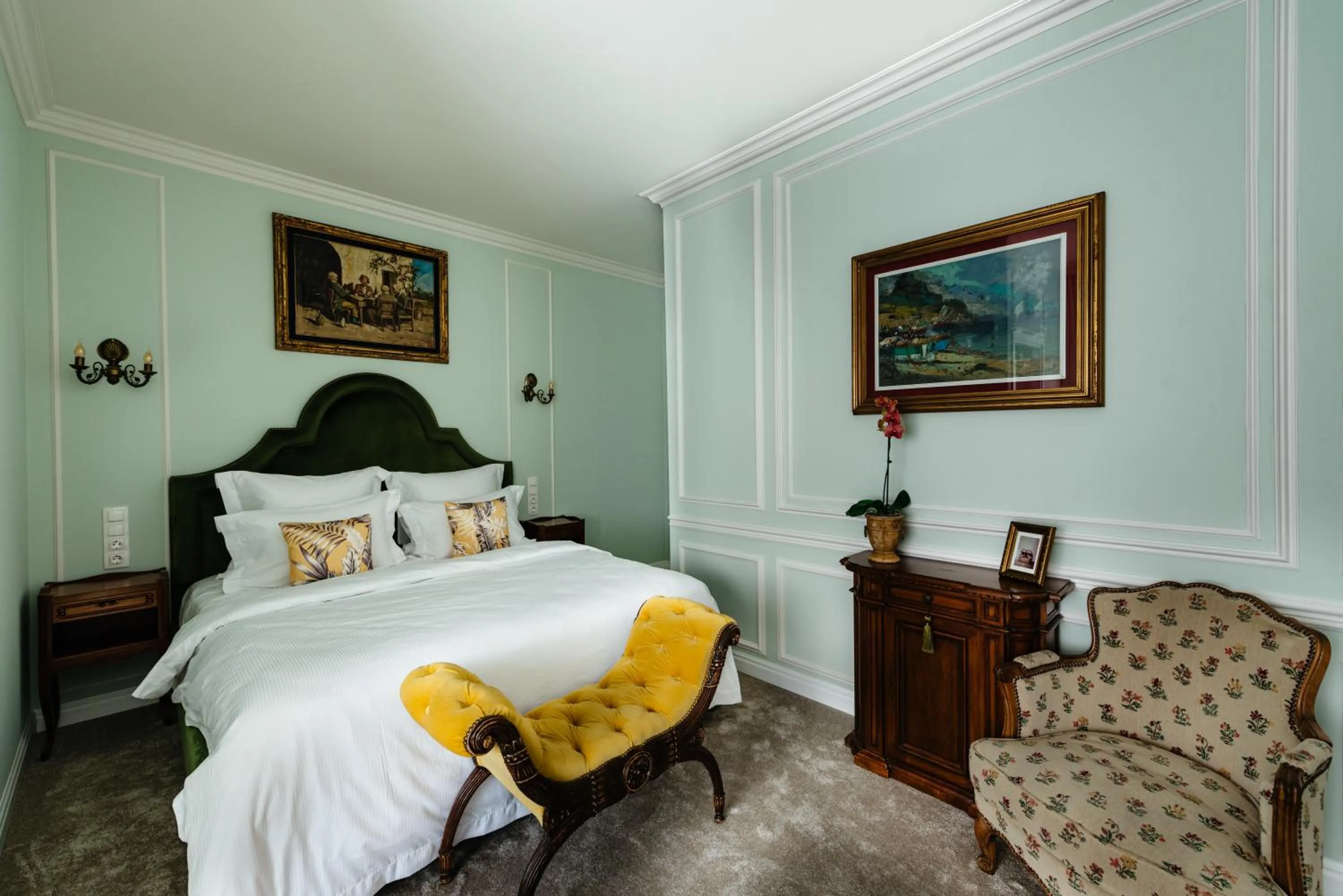 Bedroom, Bed in Ateneea Luxury Rooms