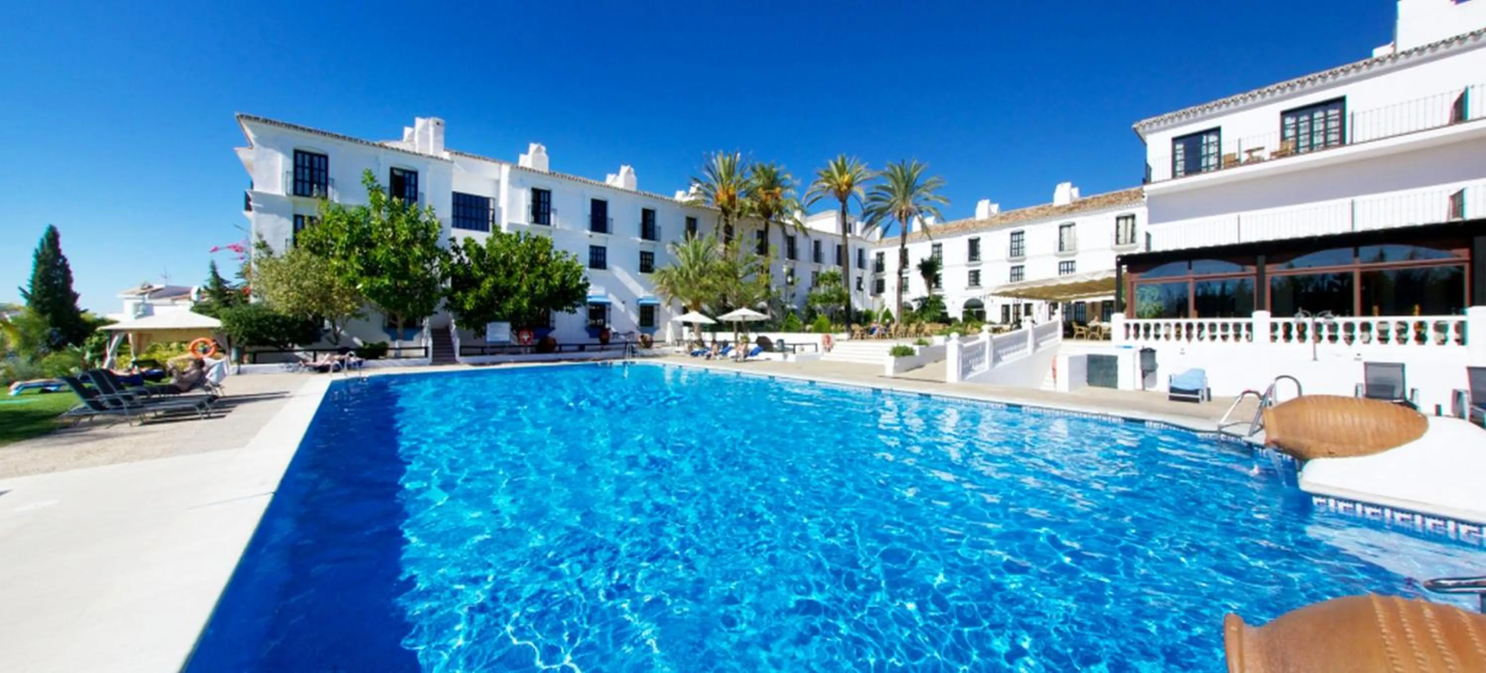 Swimming pool in Ilunion Hacienda de Mijas