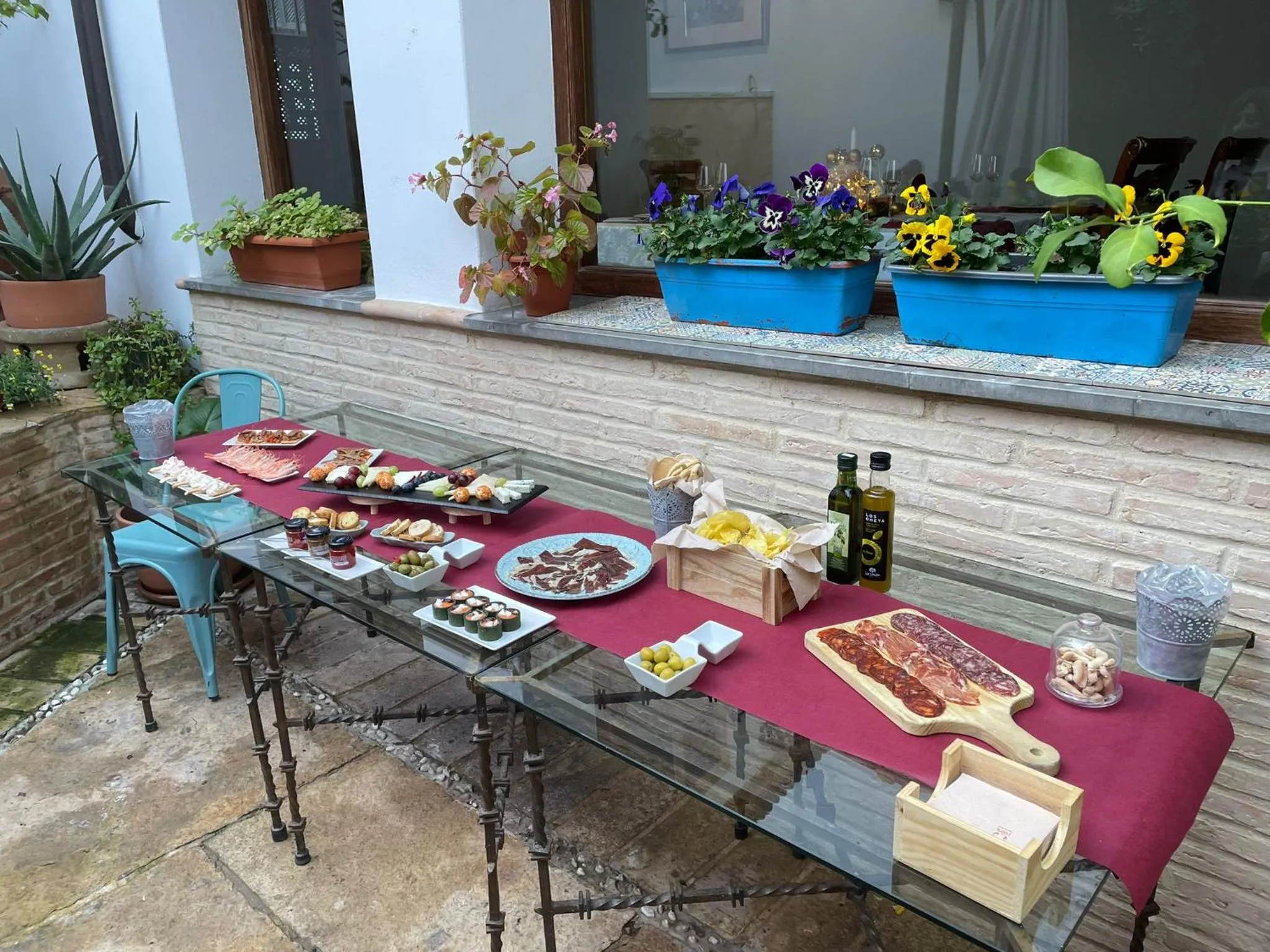 Buffet breakfast in La Llave de la Judería Hotel Boutique