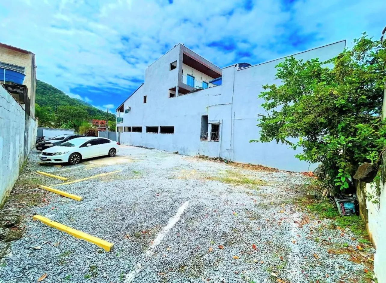 Parking in Pousada Ubatuba