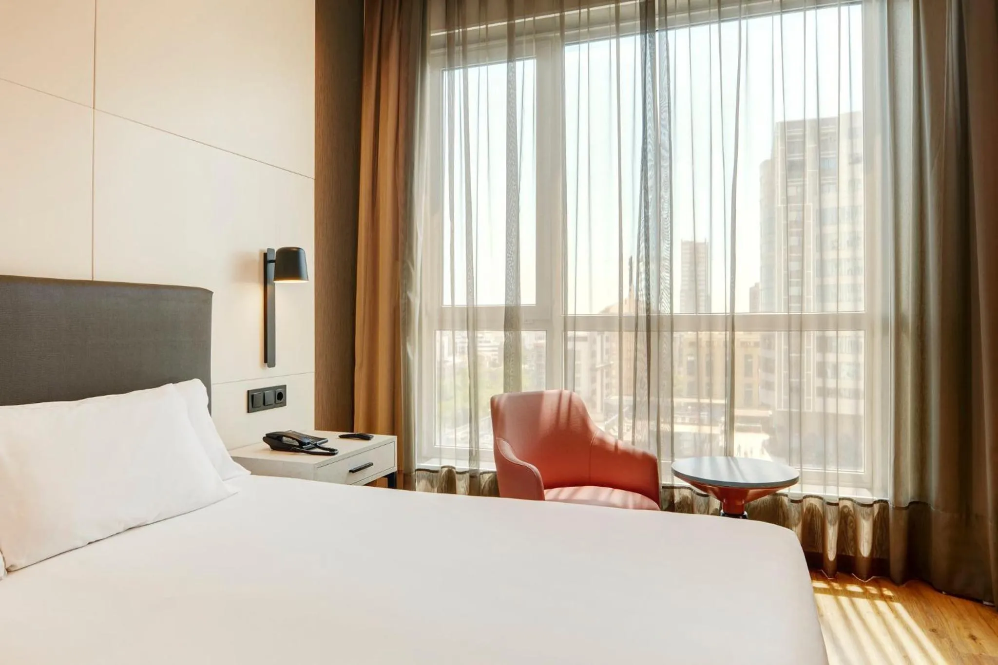 Photo of the whole room, Bed in Sercotel Sorolla Palace