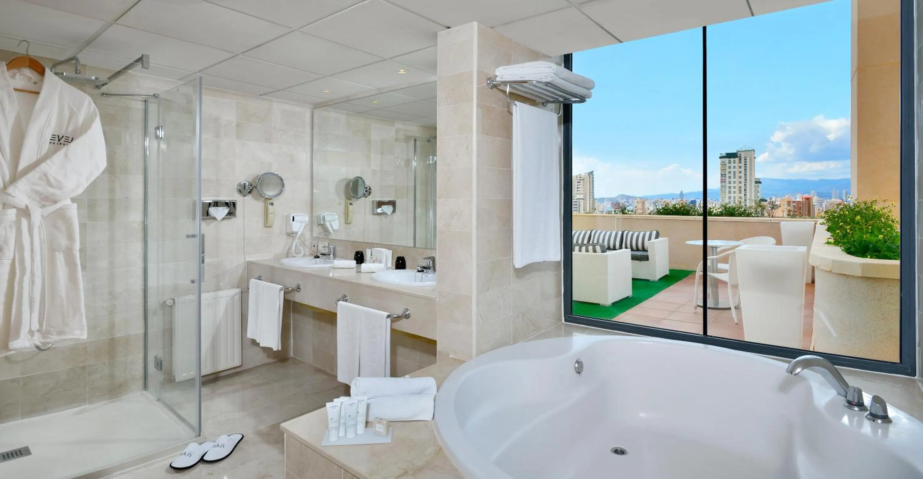 Shower in Melia Benidorm