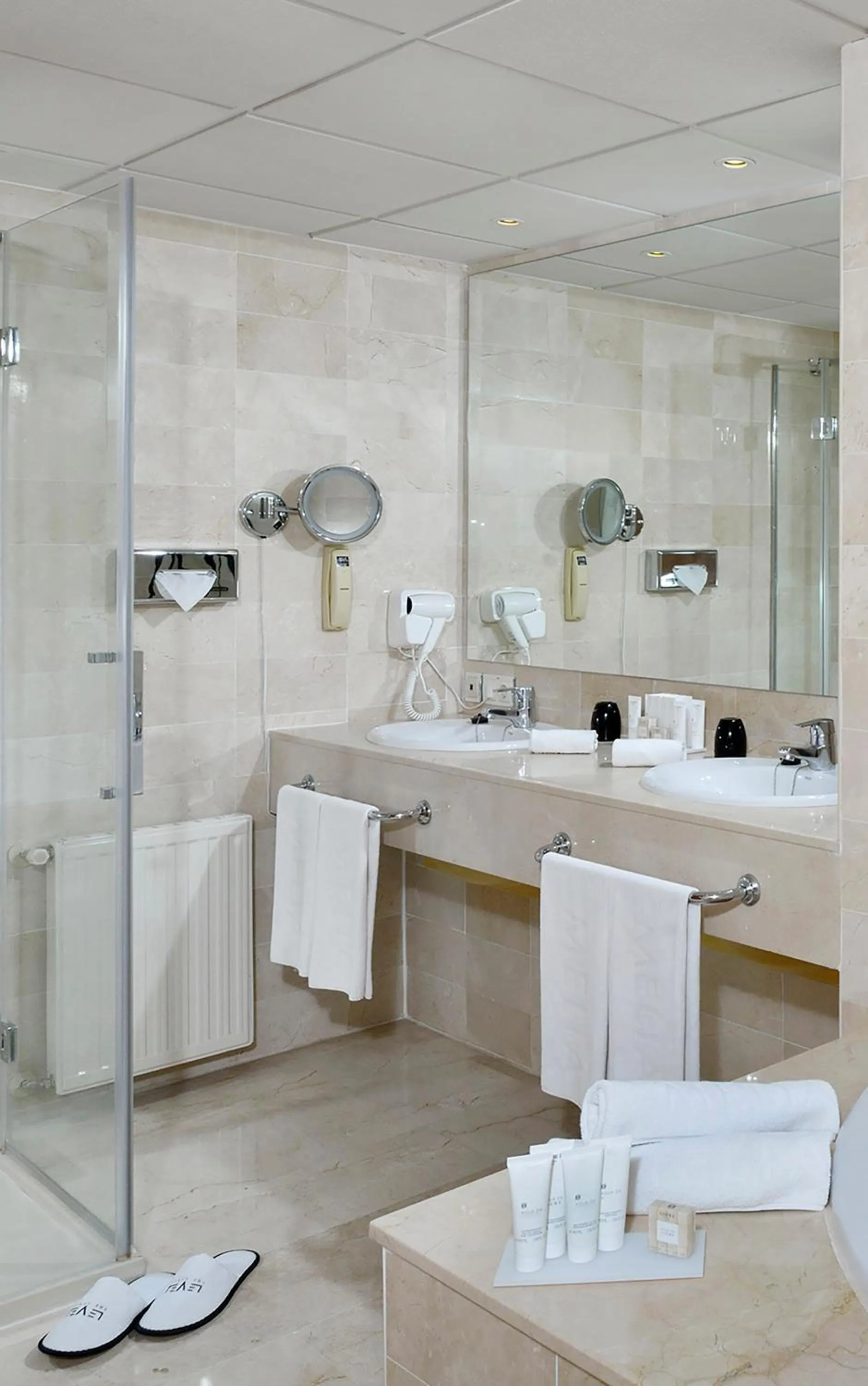 Shower in Melia Benidorm