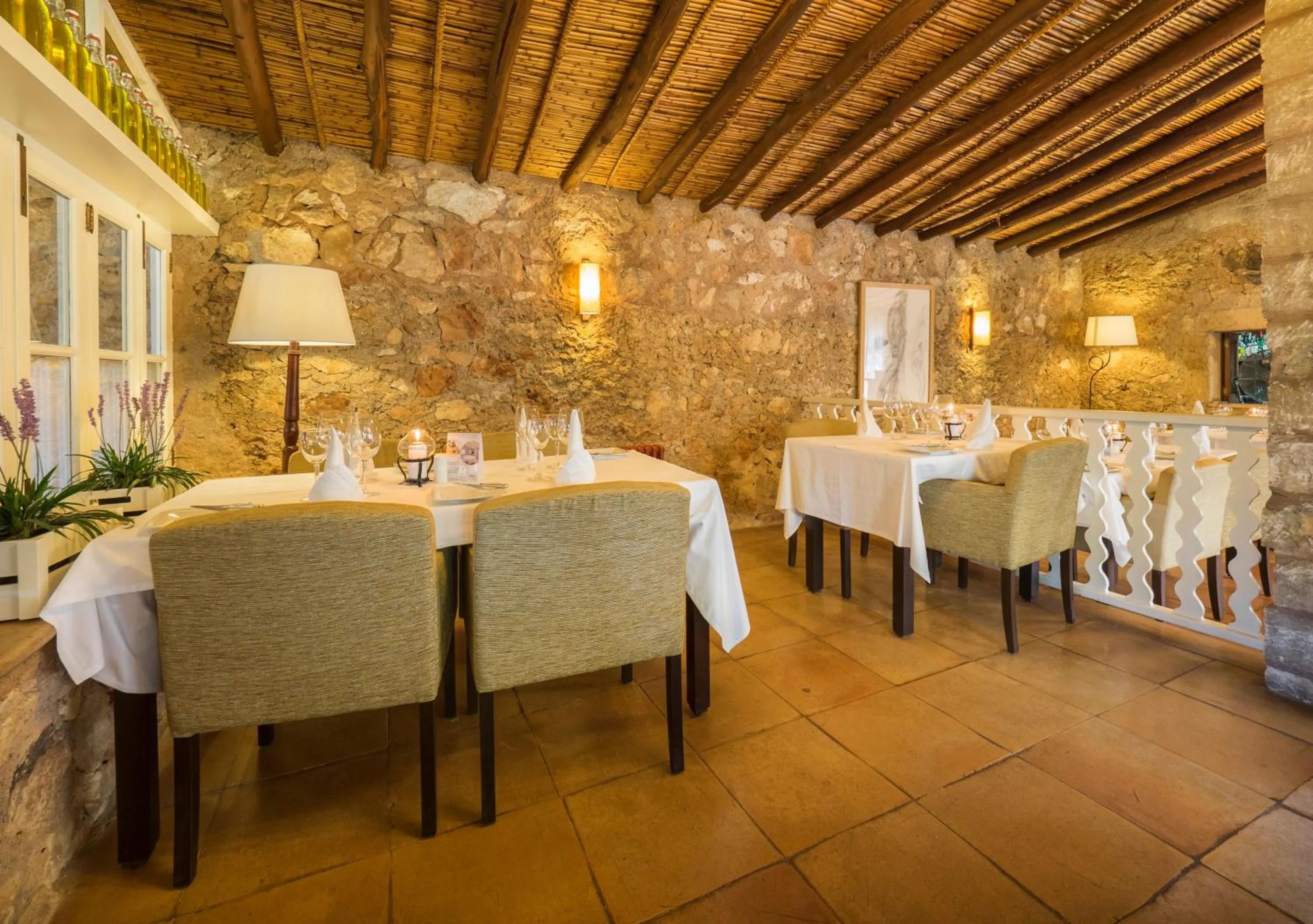 Restaurant/places to eat in Protur Residencia Son Floriana