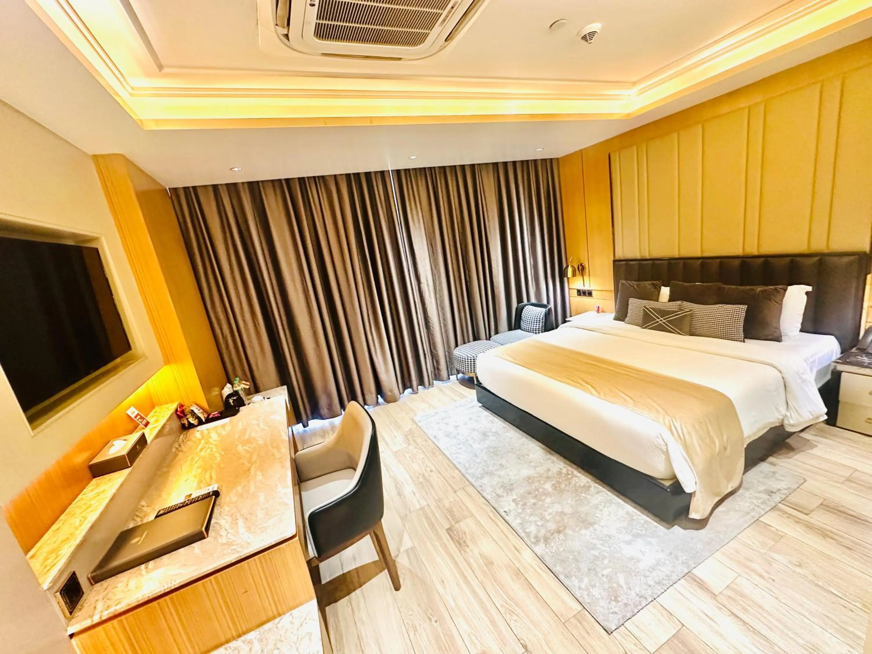 TV and multimedia, Bed in The Zabeer Dhaka