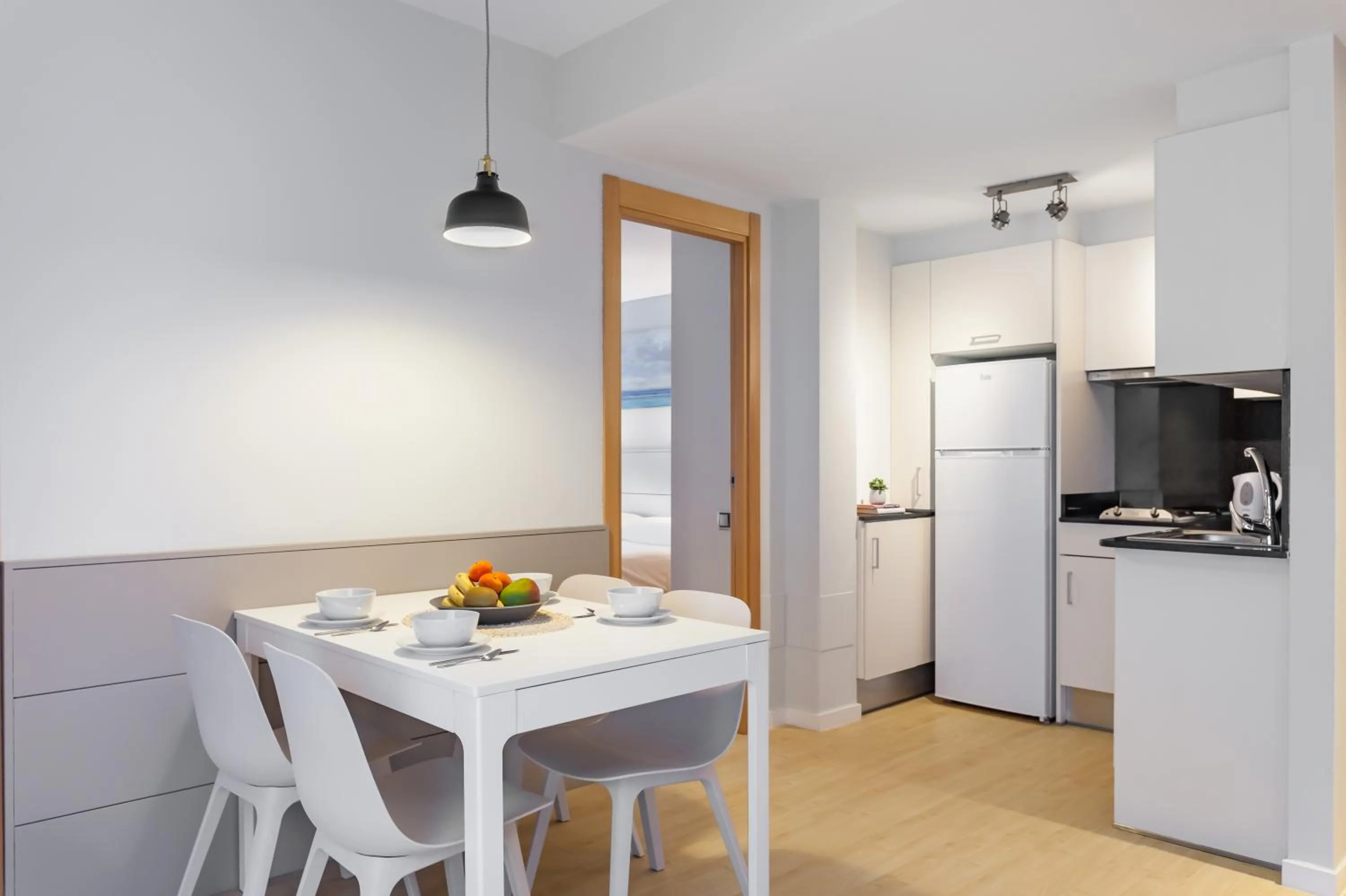 Kitchen or kitchenette in Apartamentos Royal Marina Gardens