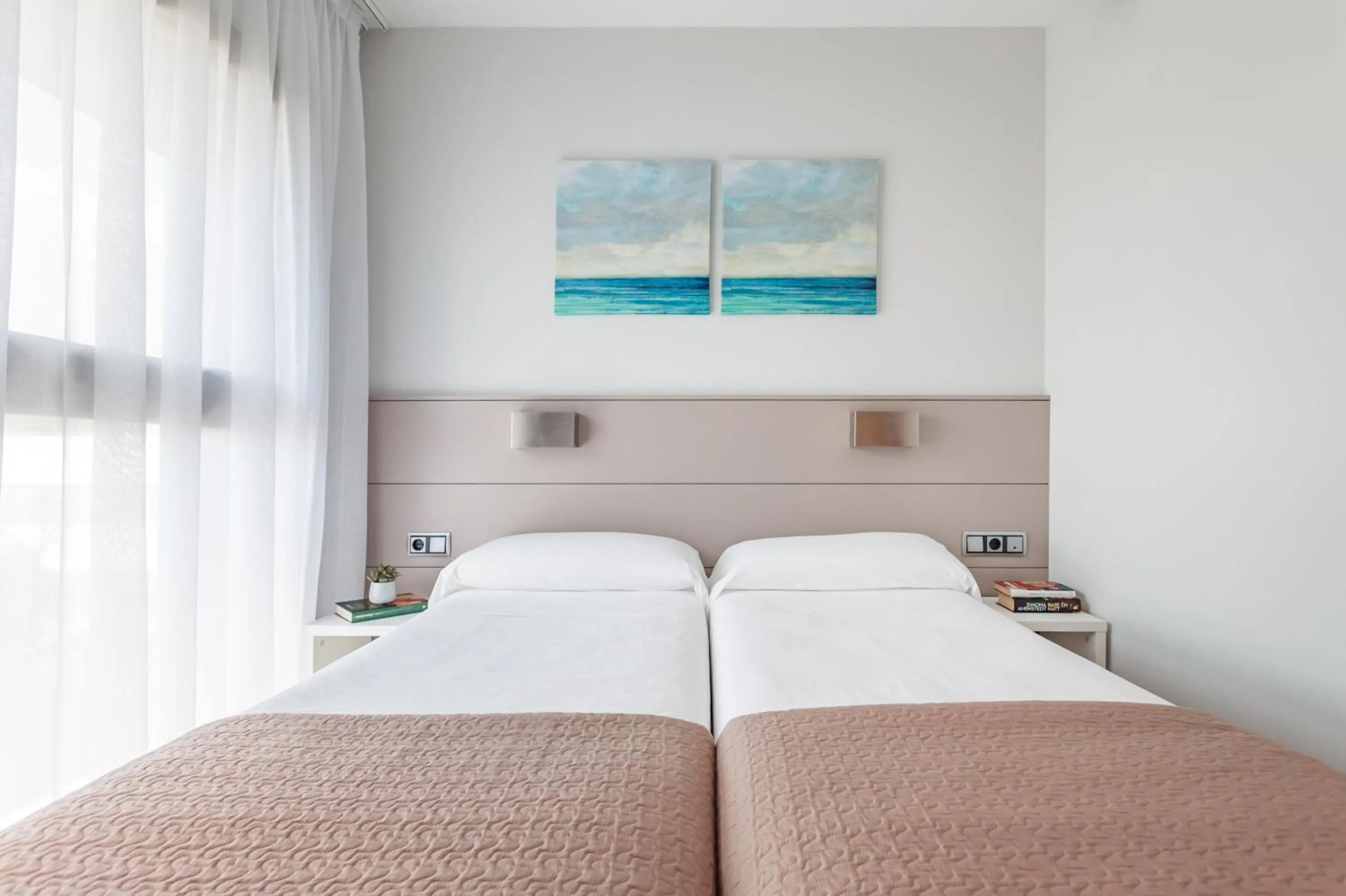 Bed in Apartamentos Royal Marina Gardens