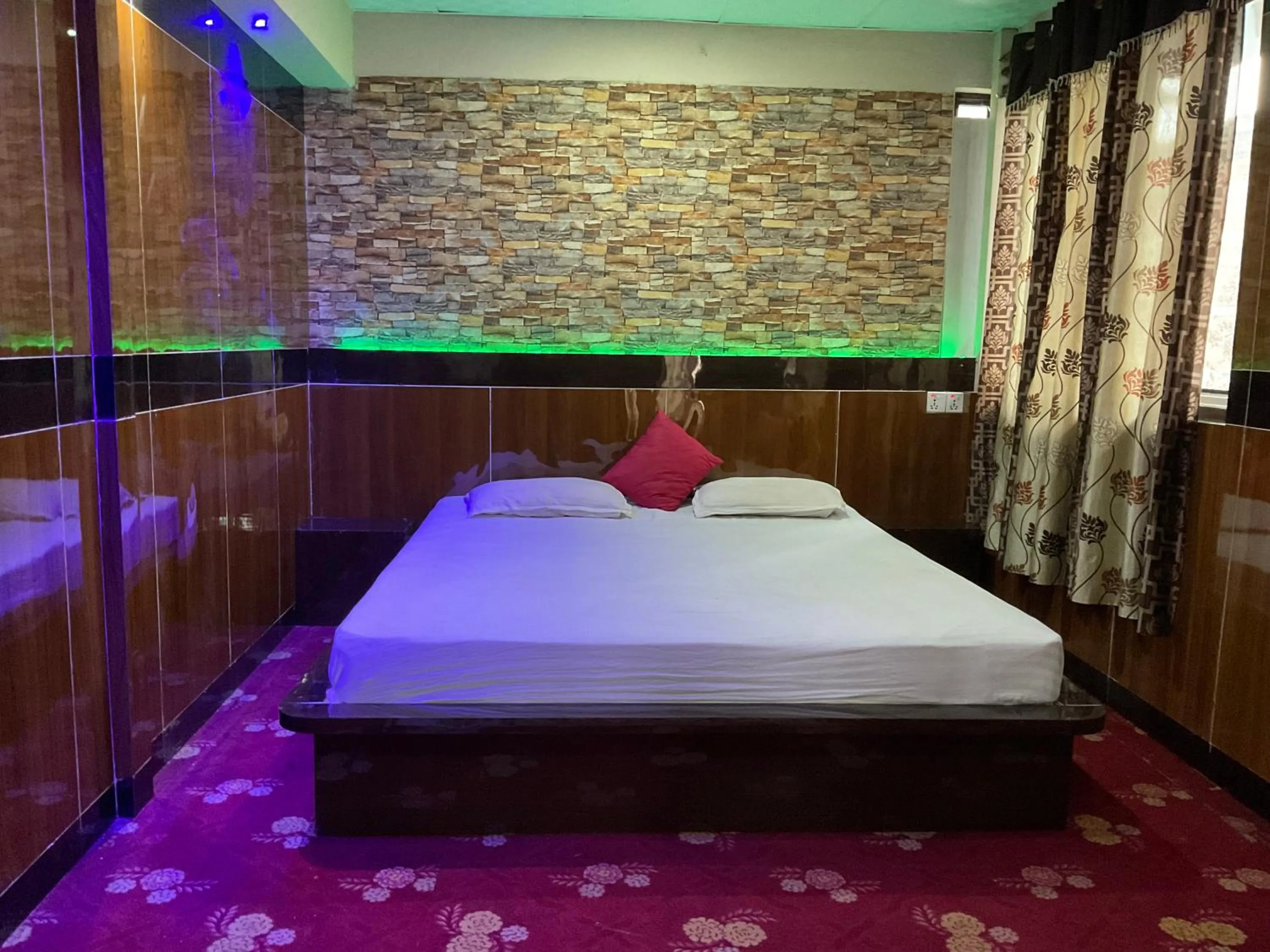 Bedroom, Bed in Sudha’s Garden Home