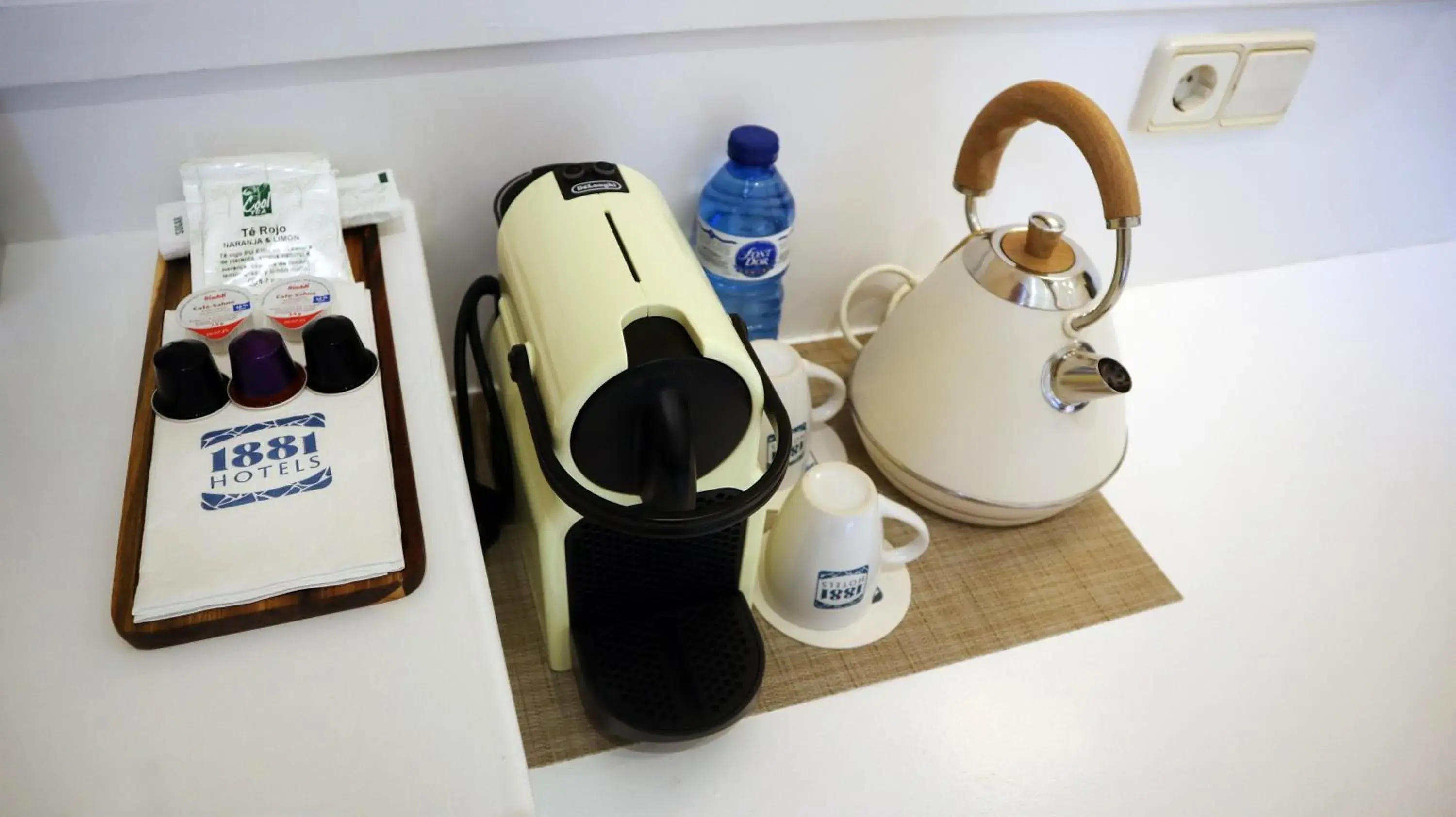 Premium Double or Twin Room in 1881 Hotel Balneario Vichy Catalan Premium Double or Twin Room in 1881 Hotel Balneario Vichy Catalan