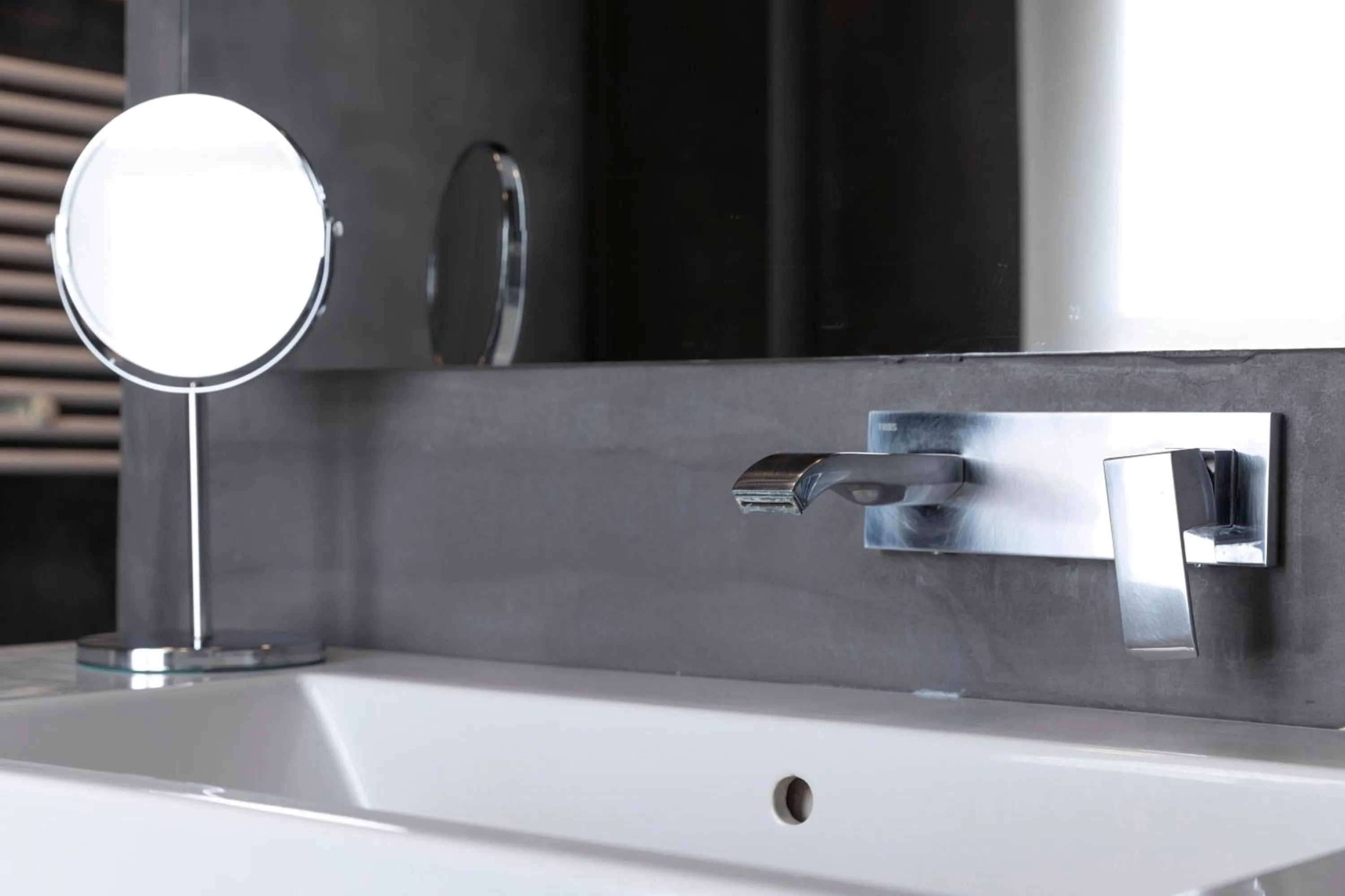 Bathroom in 1881 Hotel Balneario Vichy Catalan