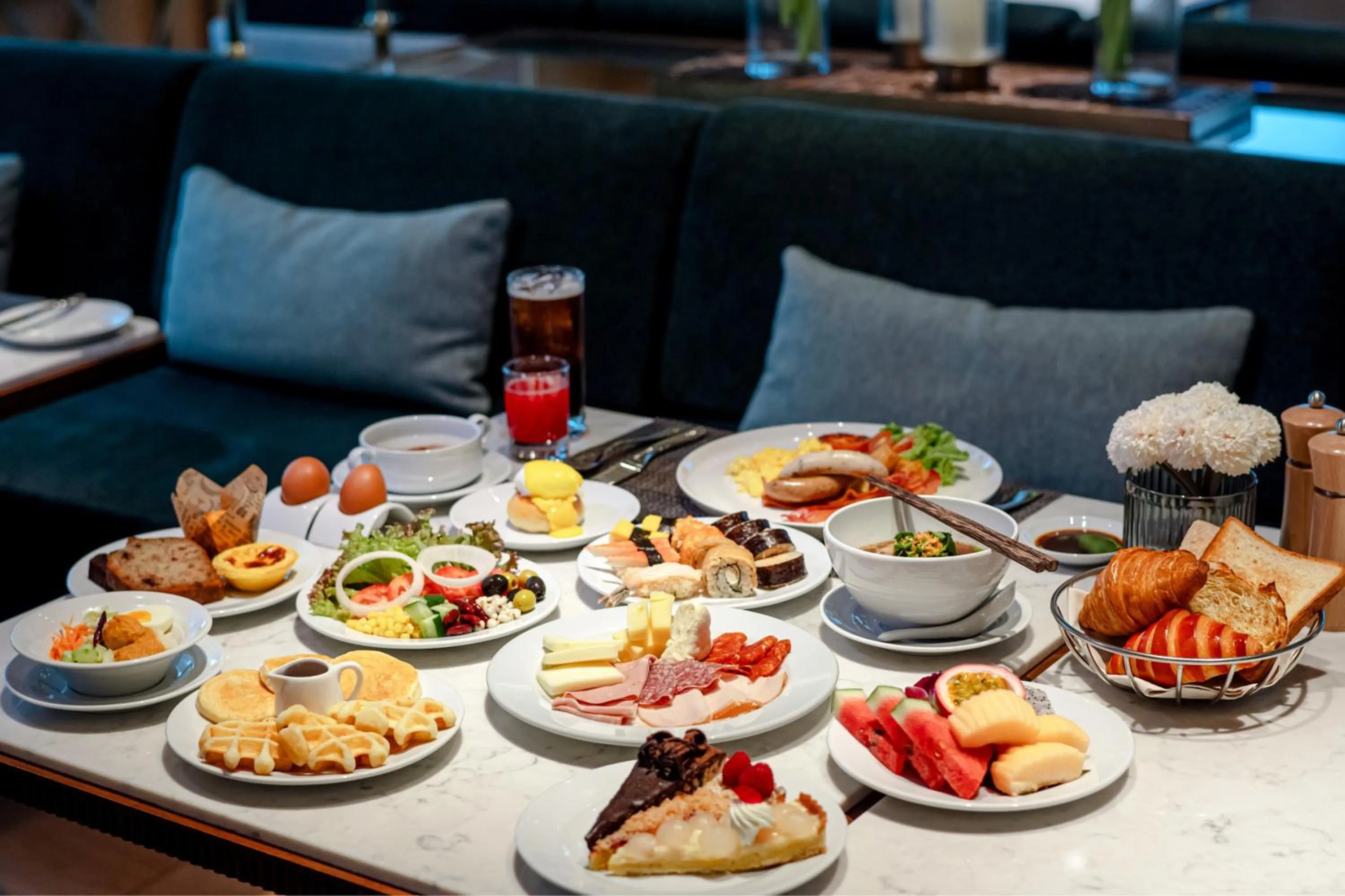 Food and drinks in SILQ Hotel & Residence