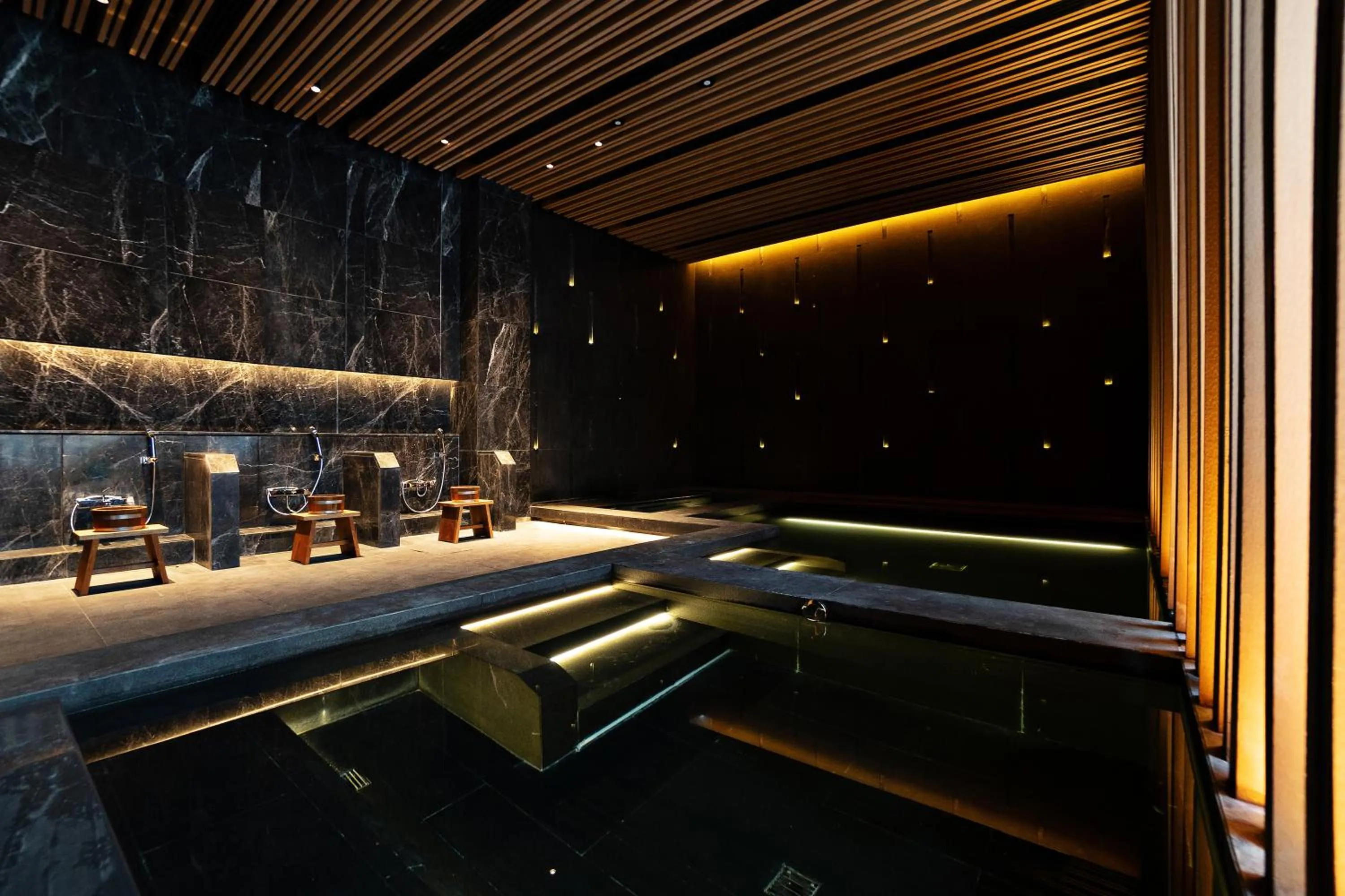 Hot Tub in SILQ Hotel & Residence