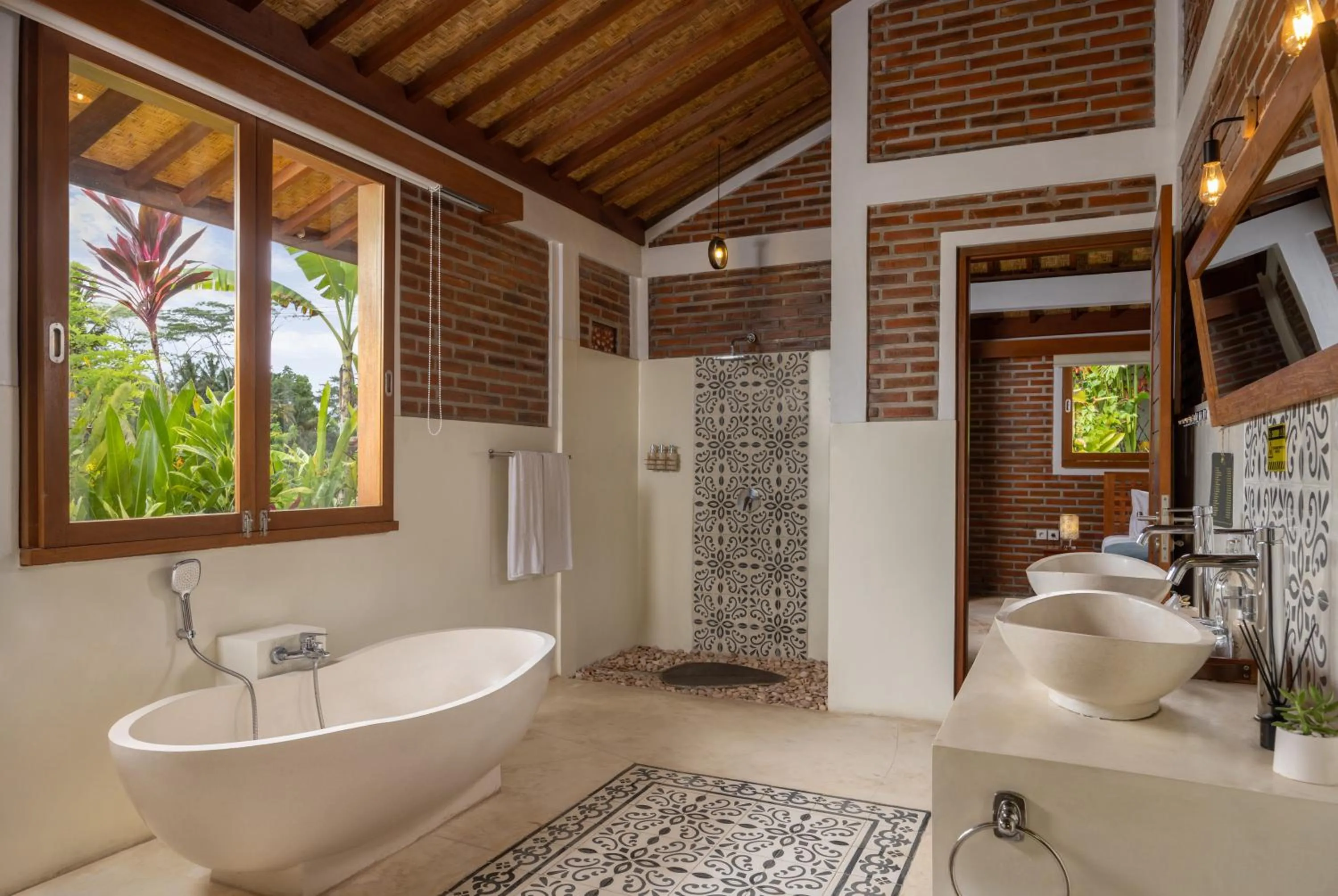 Bathroom in Kampung Uma Dawa Villas and Spa