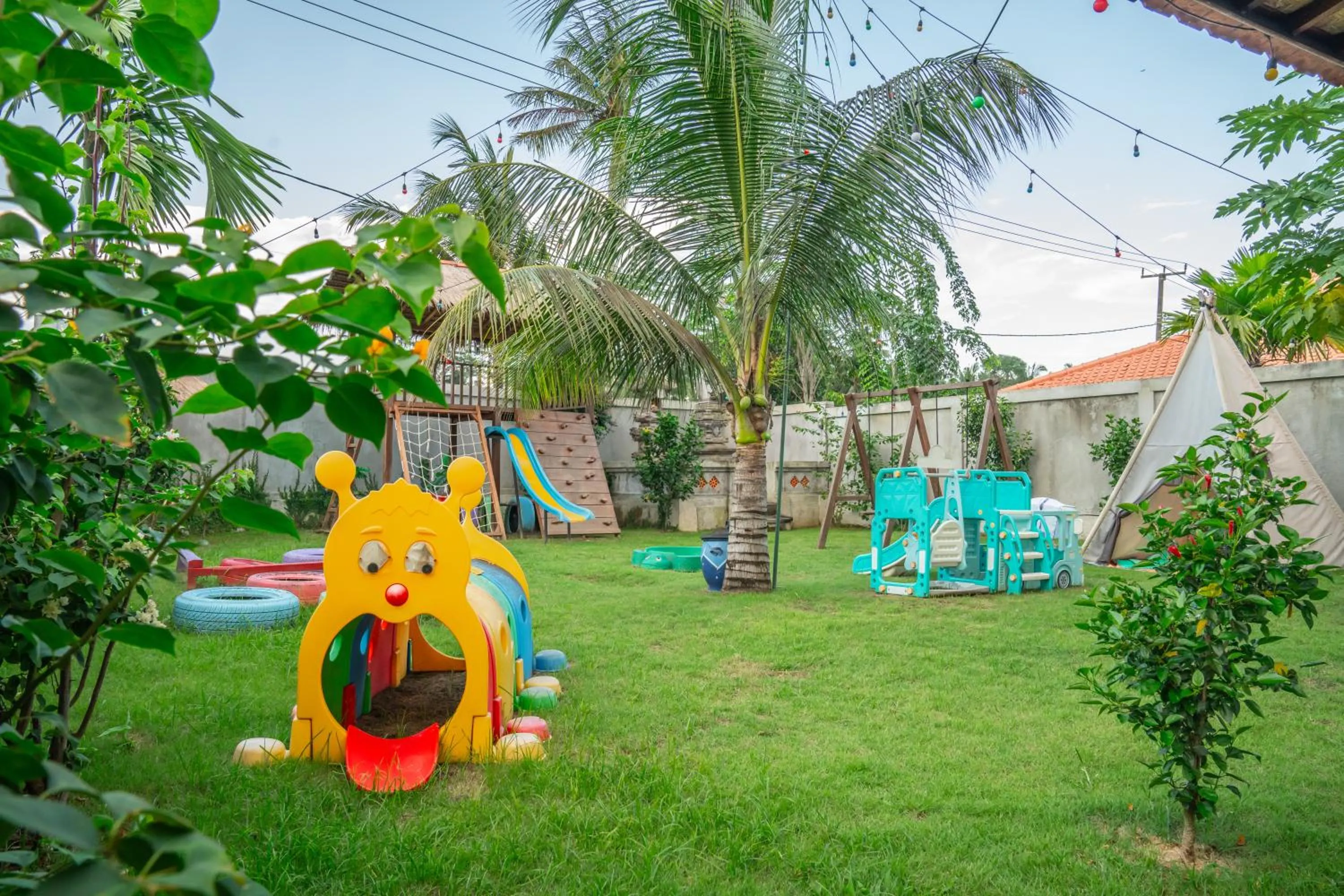 Children play ground in Kampung Uma Dawa Villas and Spa