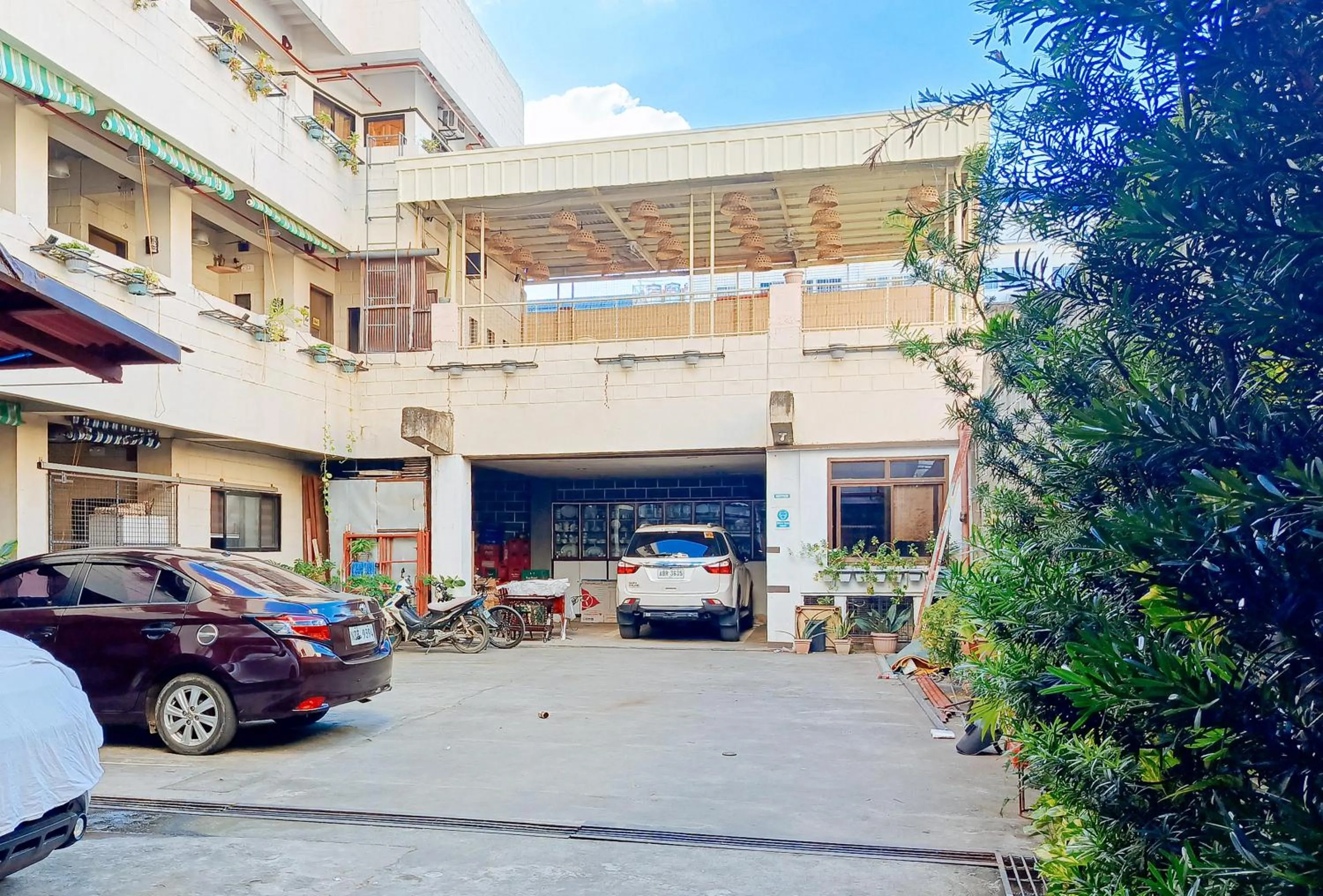 Property building in Hotel Elinas and Restaurant