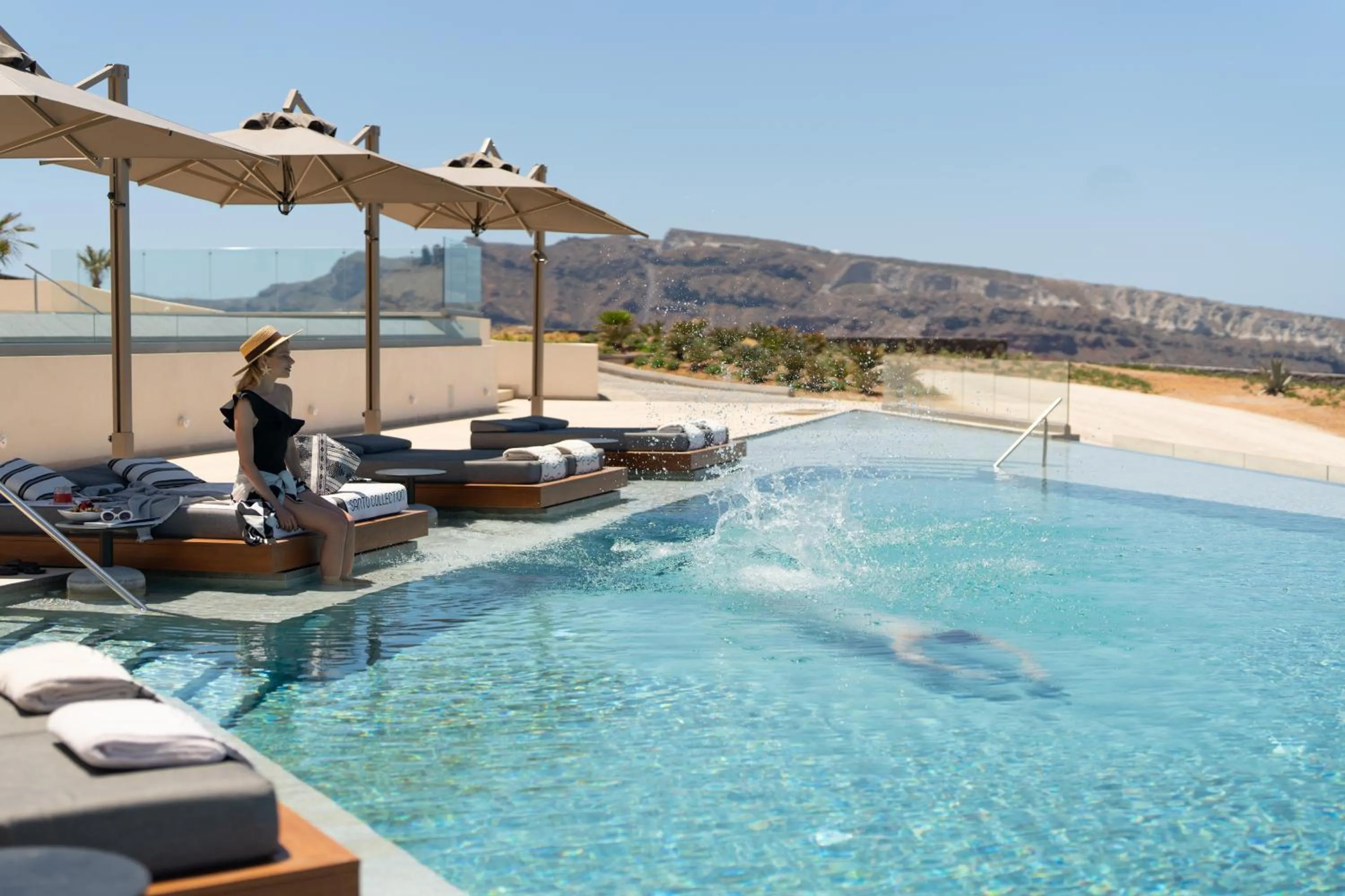 Pool view in Santo Mine Oia Suites