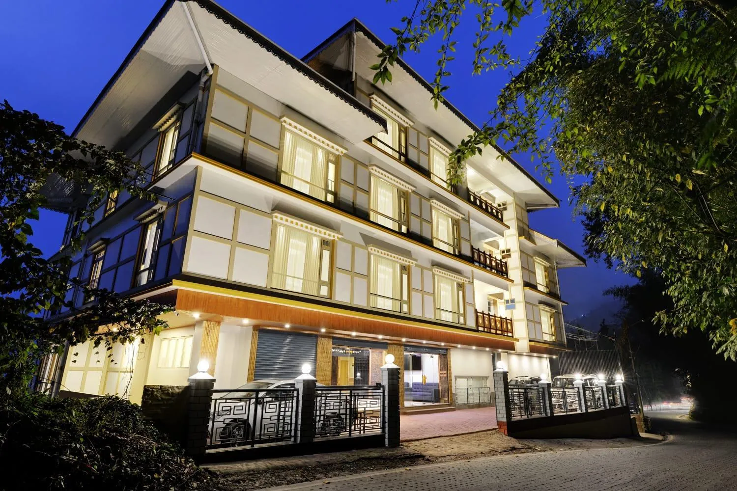 Property building in Yashshree Sikkim Blossom 600 Meters from MG Marg